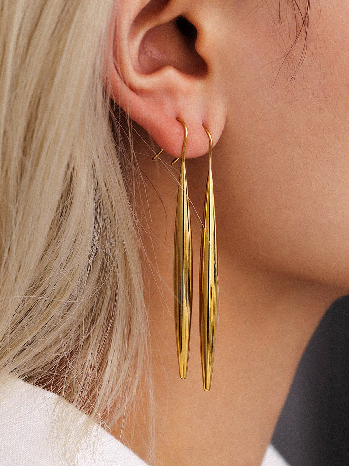 Golden Long Teardrop Drop Earrings-Chicvia