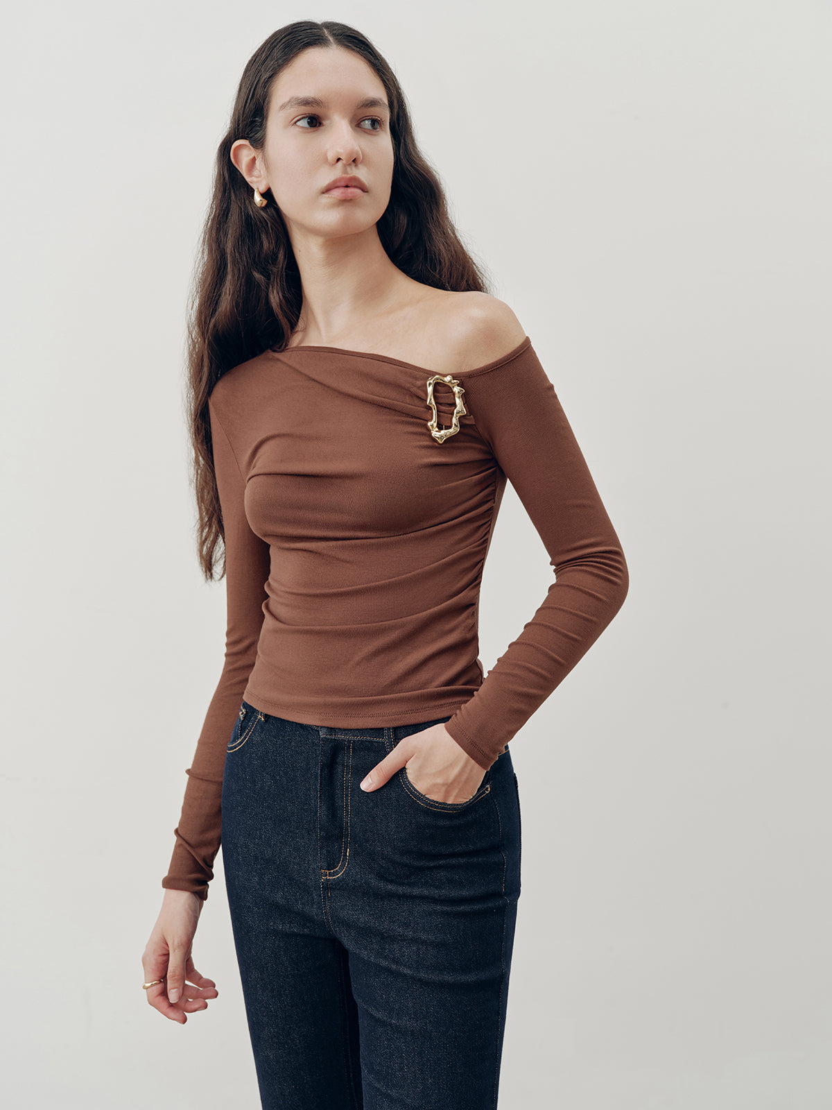Off-Shoulder Fitted Ruched Long Sleeve Top-Chicvia