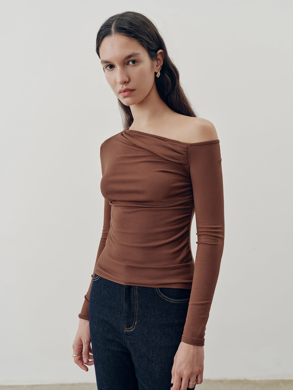 Off-Shoulder Fitted Ruched Long Sleeve Top-Chicvia