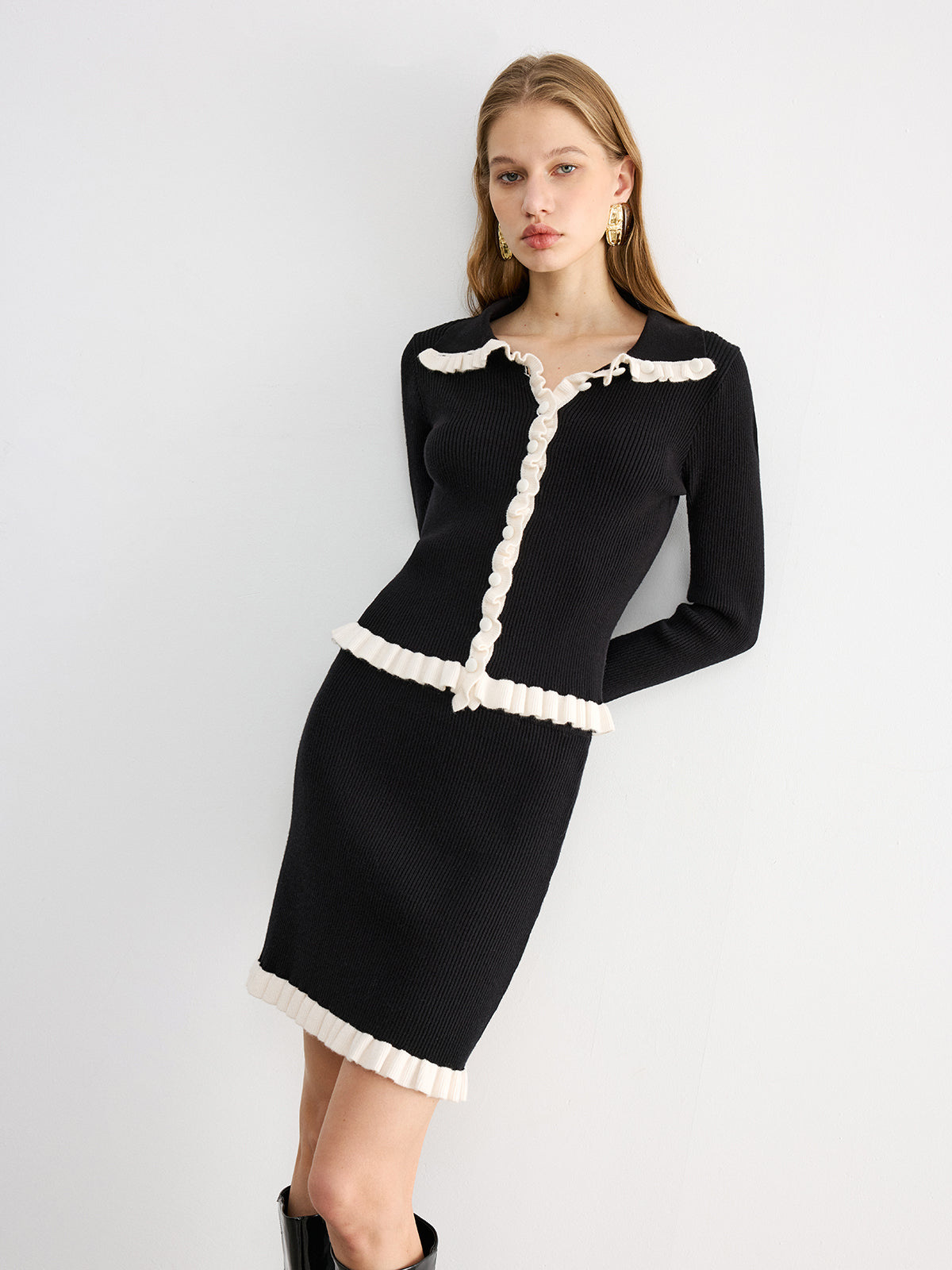 Contrast Ruffled Knit Top and Mini Skirt Set-Chicvia