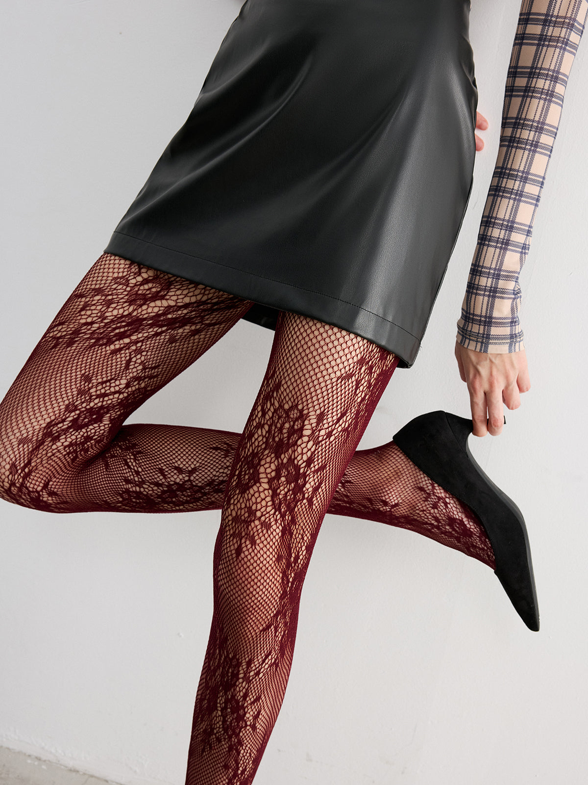 Floral Lace Fishnet Tights-Chicvia