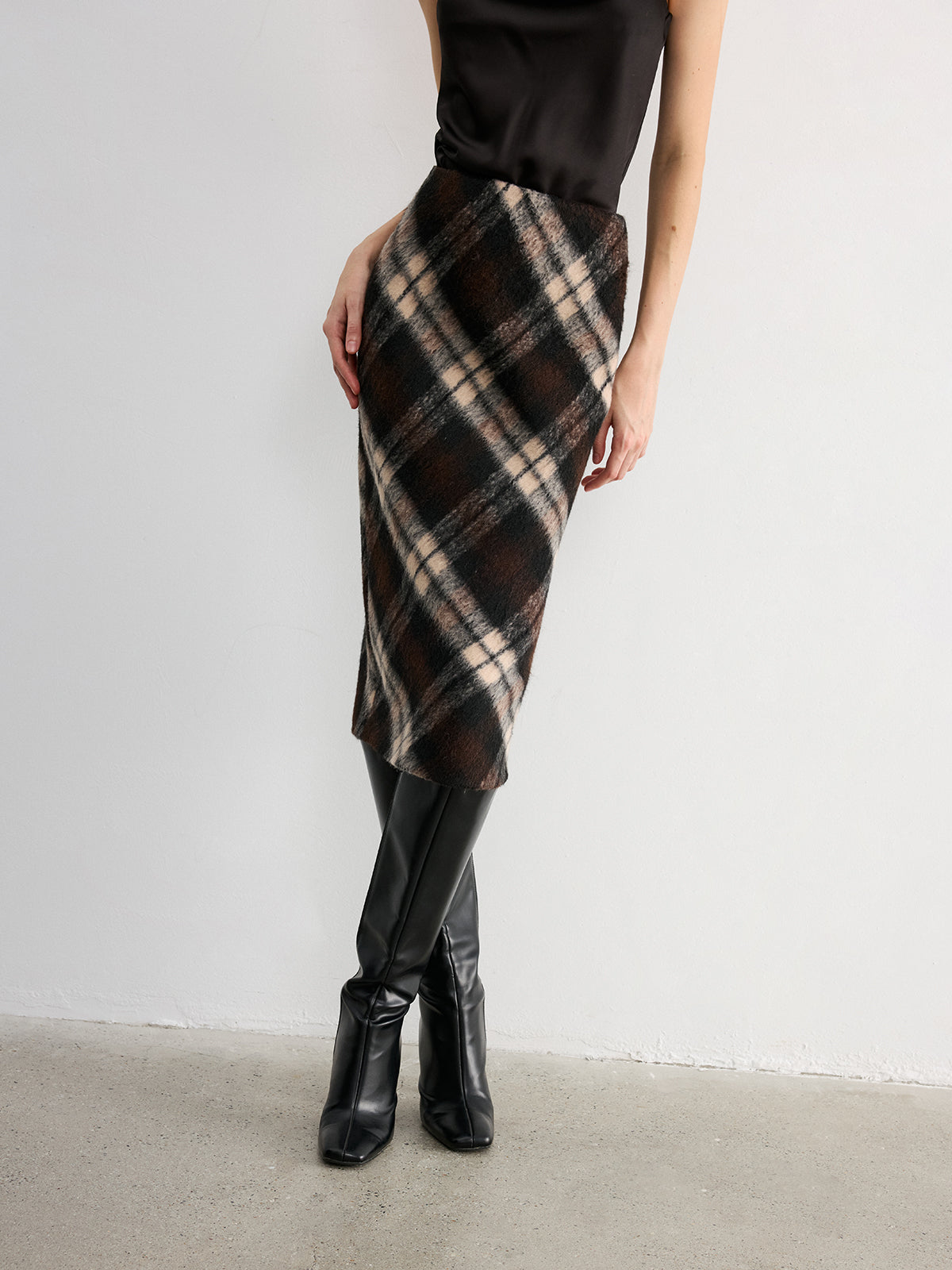 Plaid Wool-Blend Midi Pencil Skirt-Chicvia