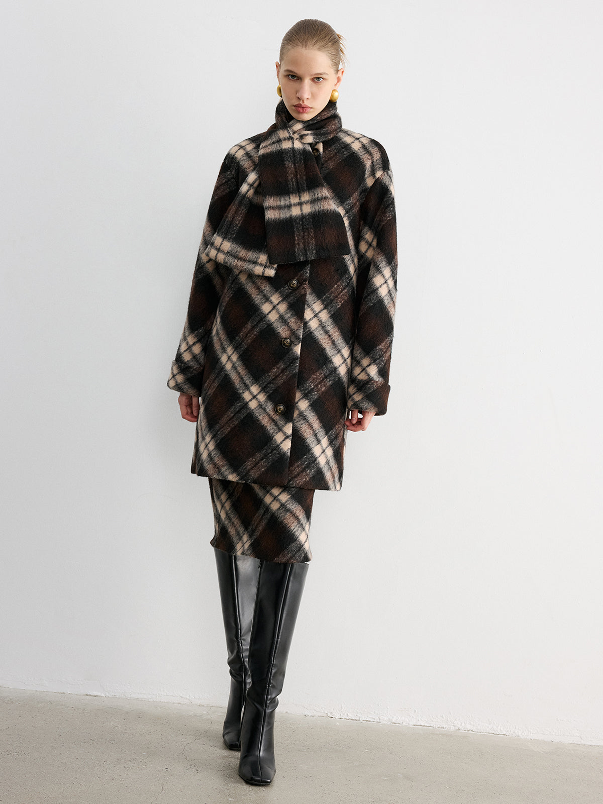 Plaid Wool-Blend Coat with Matching Scarf-Chicvia