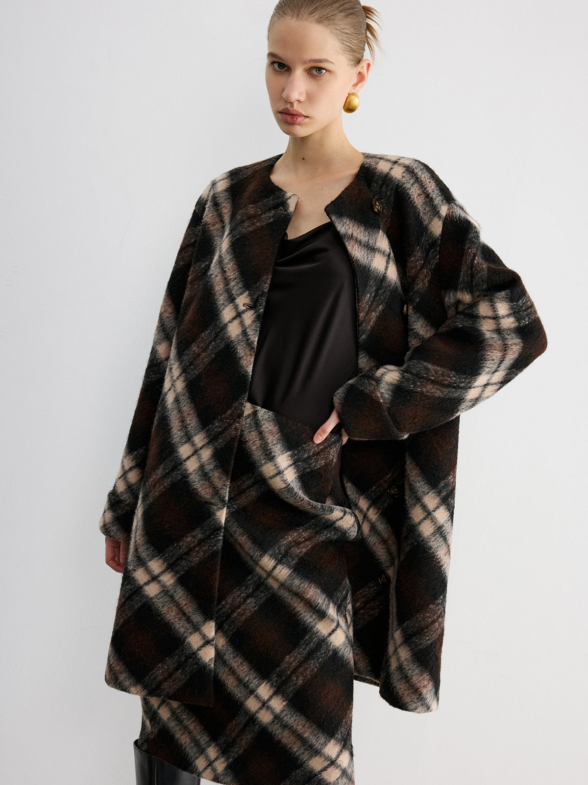 Plaid Wool-Blend Coat with Matching Scarf-Chicvia