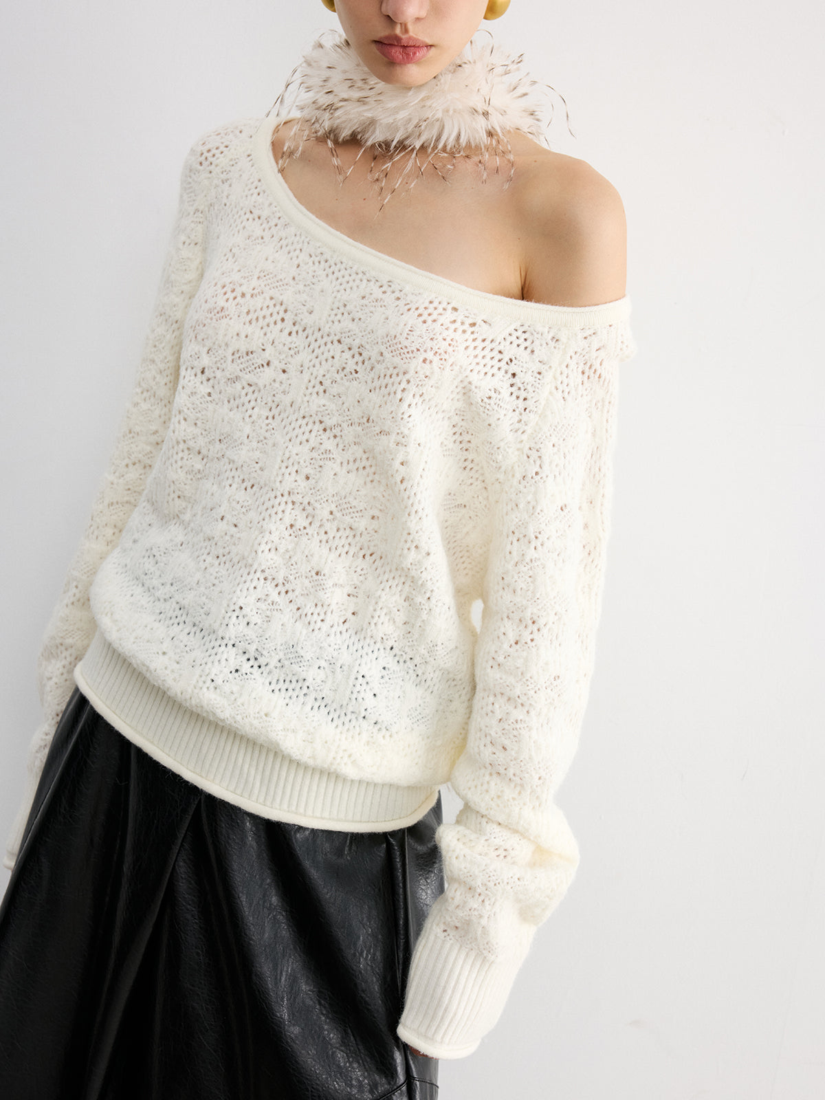 Off-Shoulder Open-Knit Sweater-Chicvia