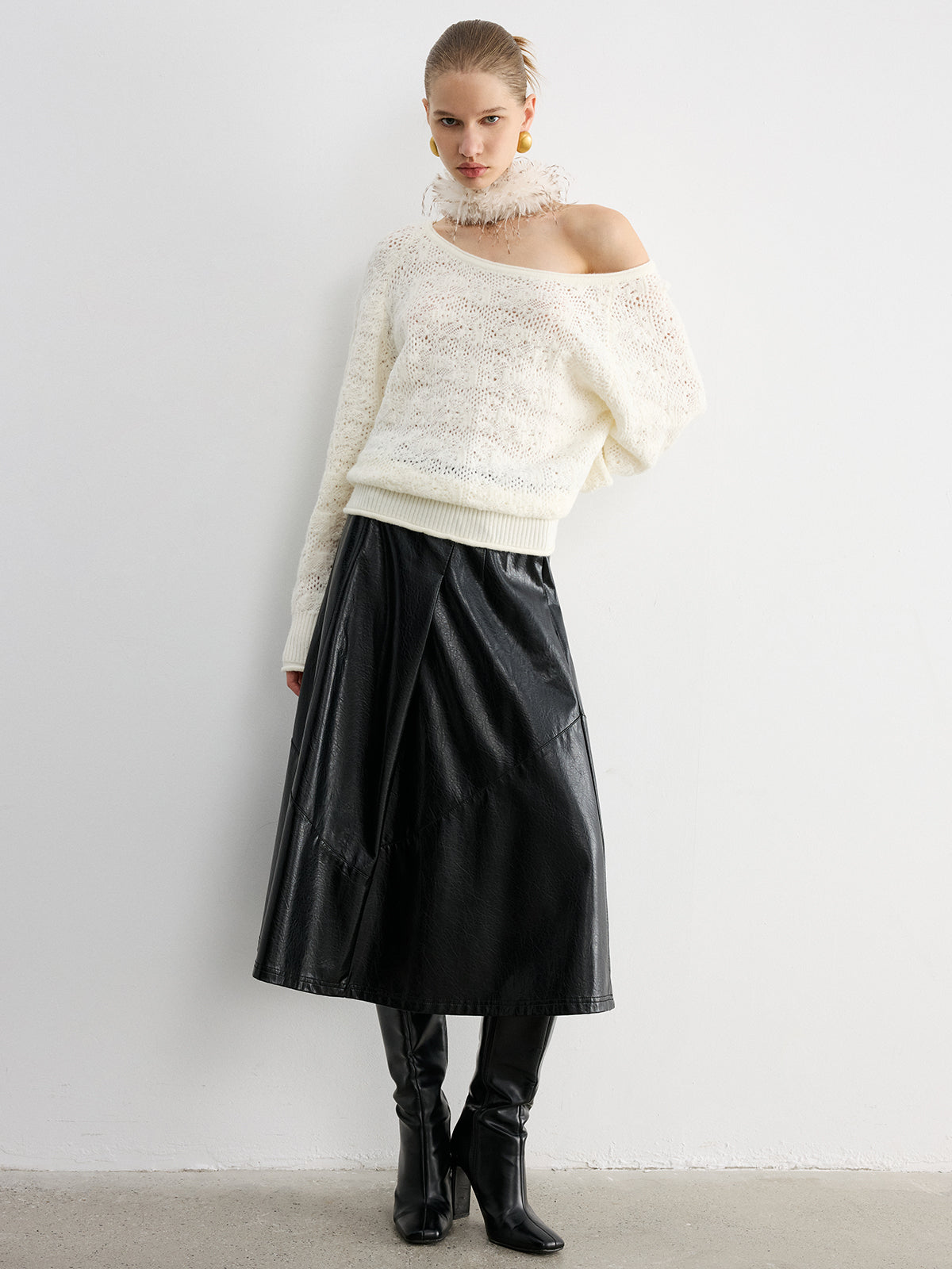 Off-Shoulder Open-Knit Sweater-Chicvia