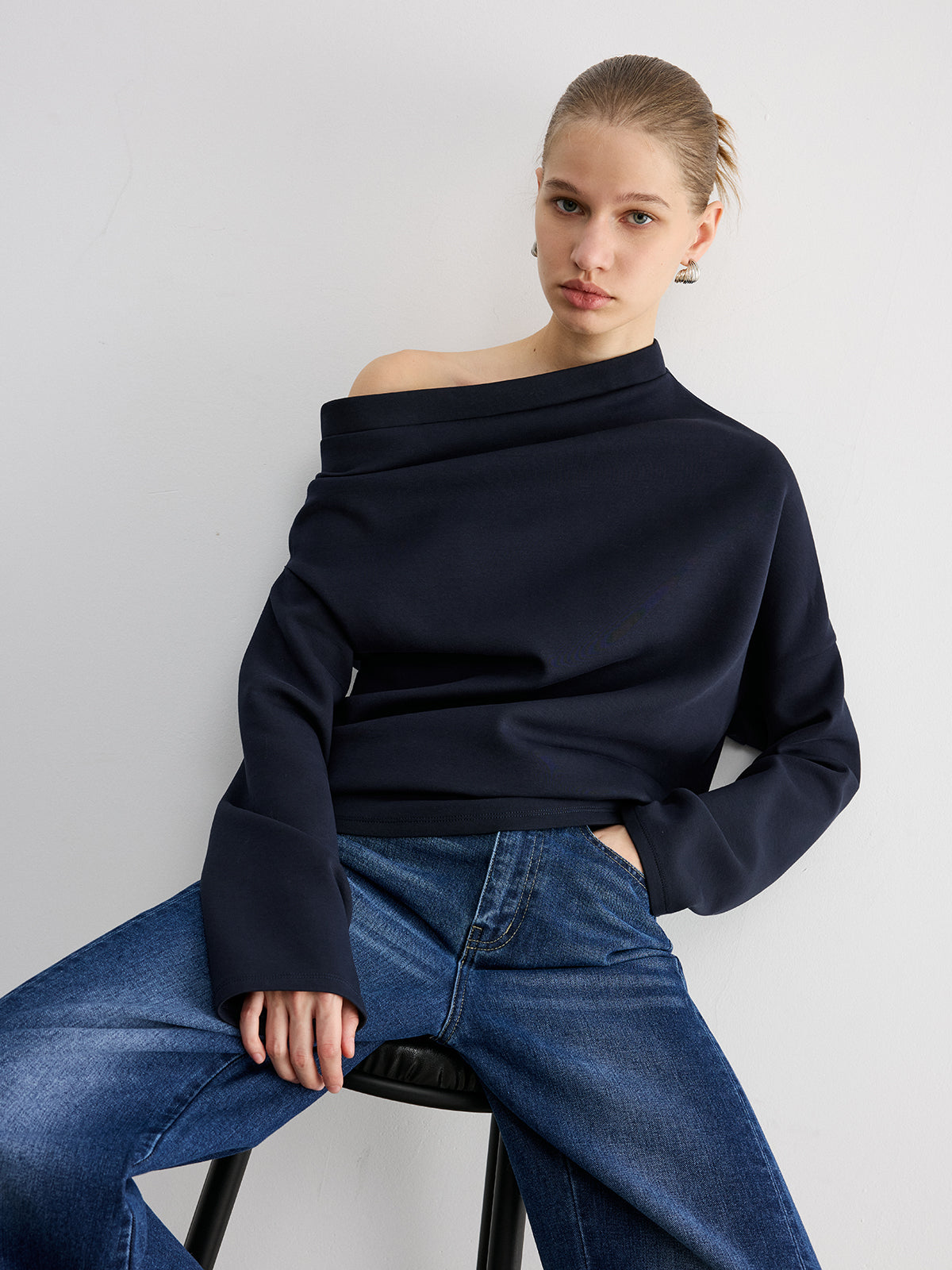 Off-Shoulder Cotton-Blend Sweatshirt-Chicvia