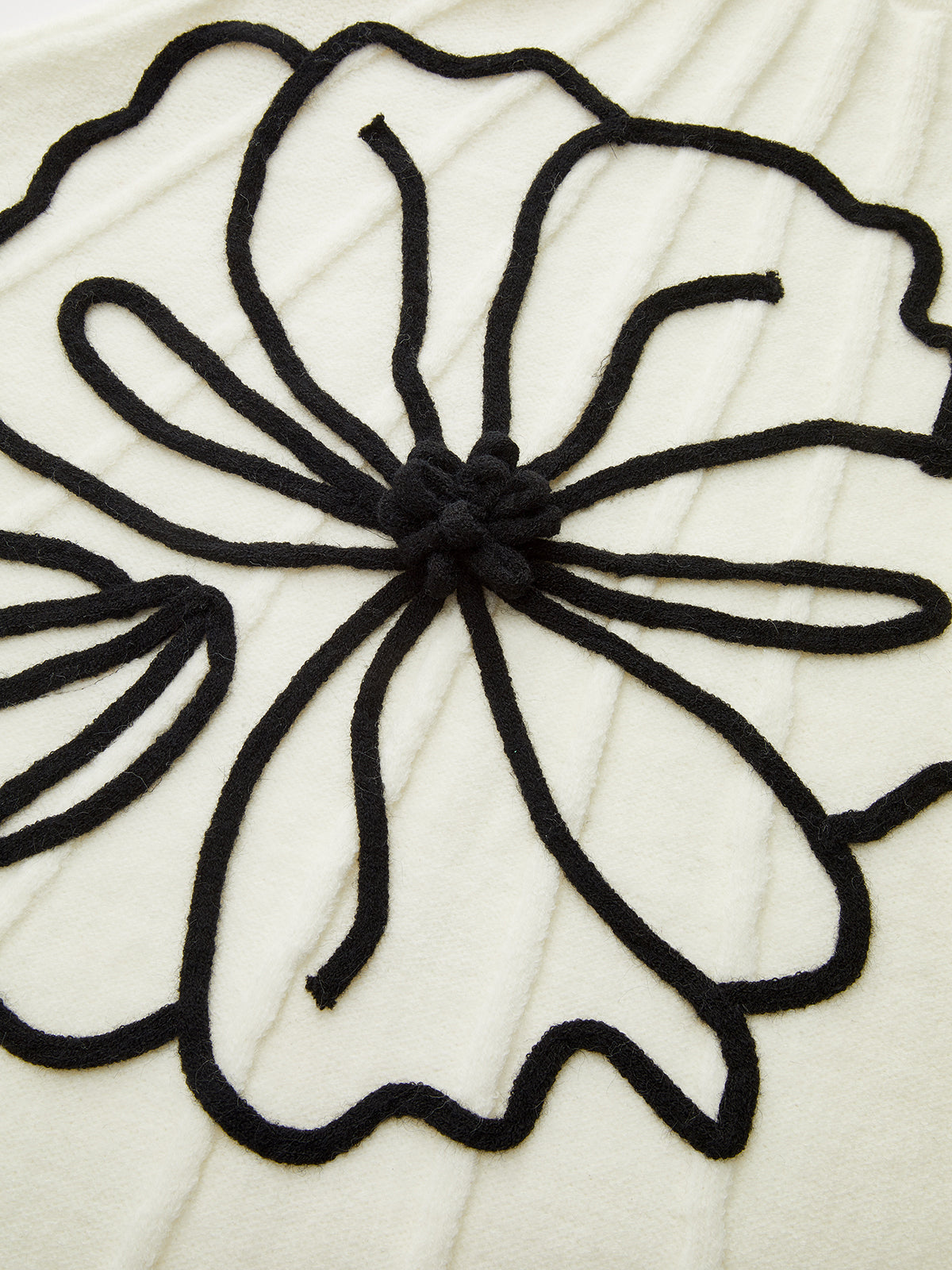 Floral Applique Knit Sweater-Chicvia