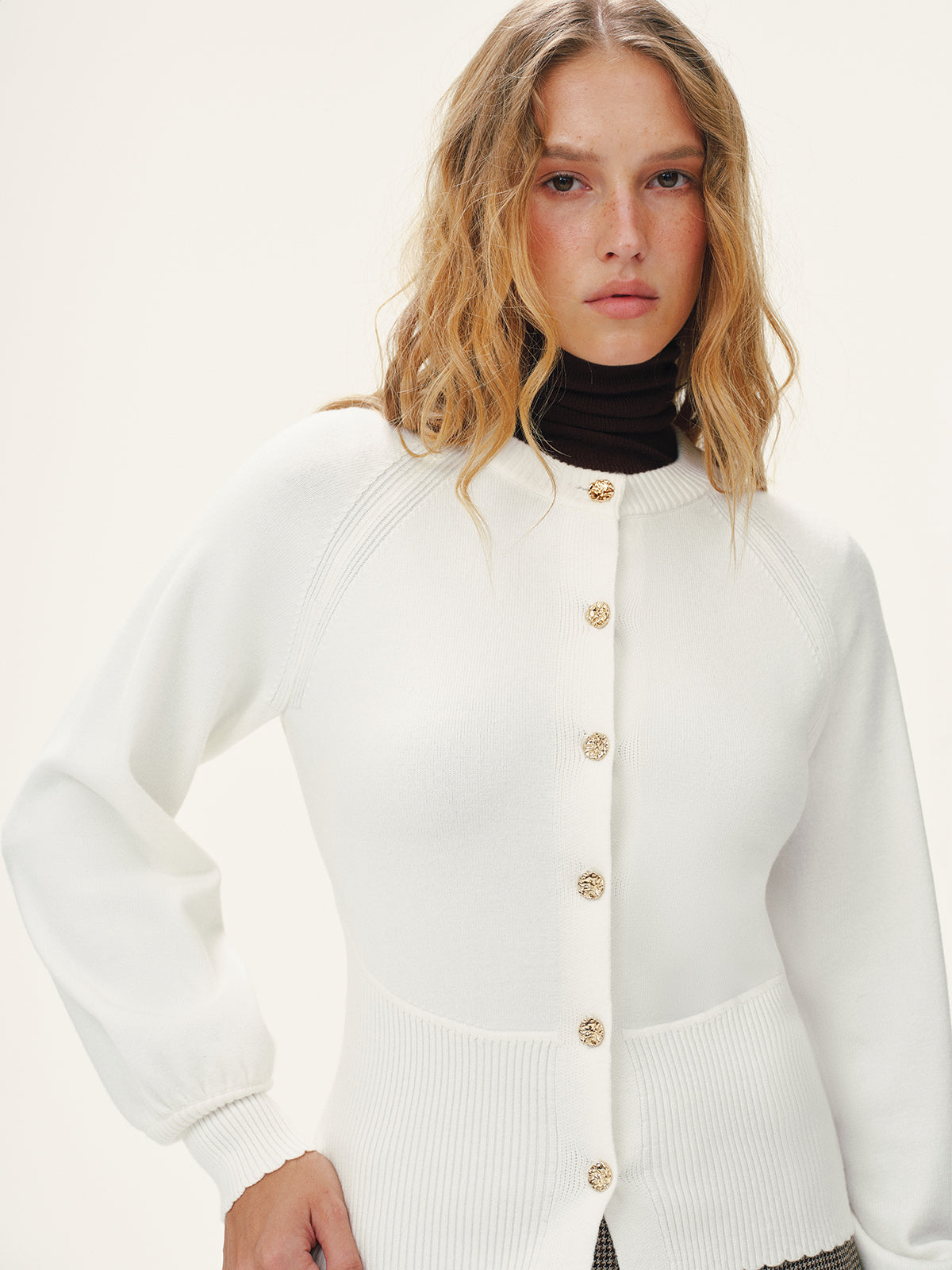 Metal Button Scalloped Edge Cardigan-Chicvia