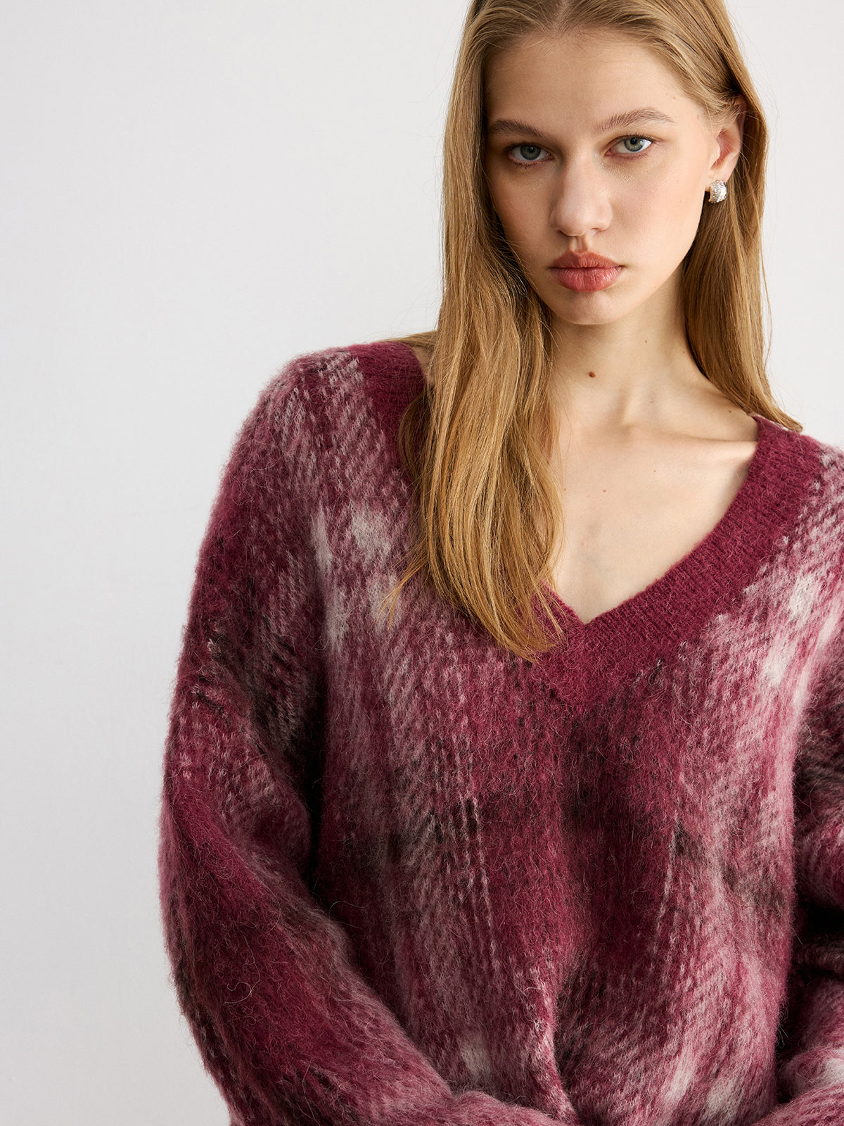 Plaid V-Neck Wool-Blend Sweater-Chicvia