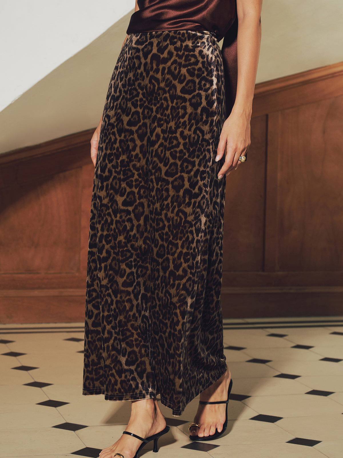 Leopard Print Velvet Mermaid Hem Maxi Skirt-Chicvia