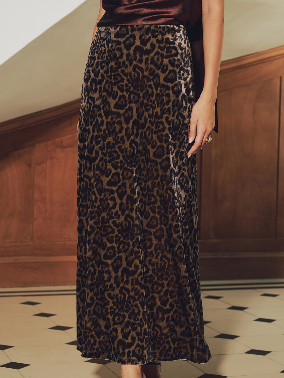Leopard Print Velvet Mermaid Hem Maxi Skirt-Chicvia