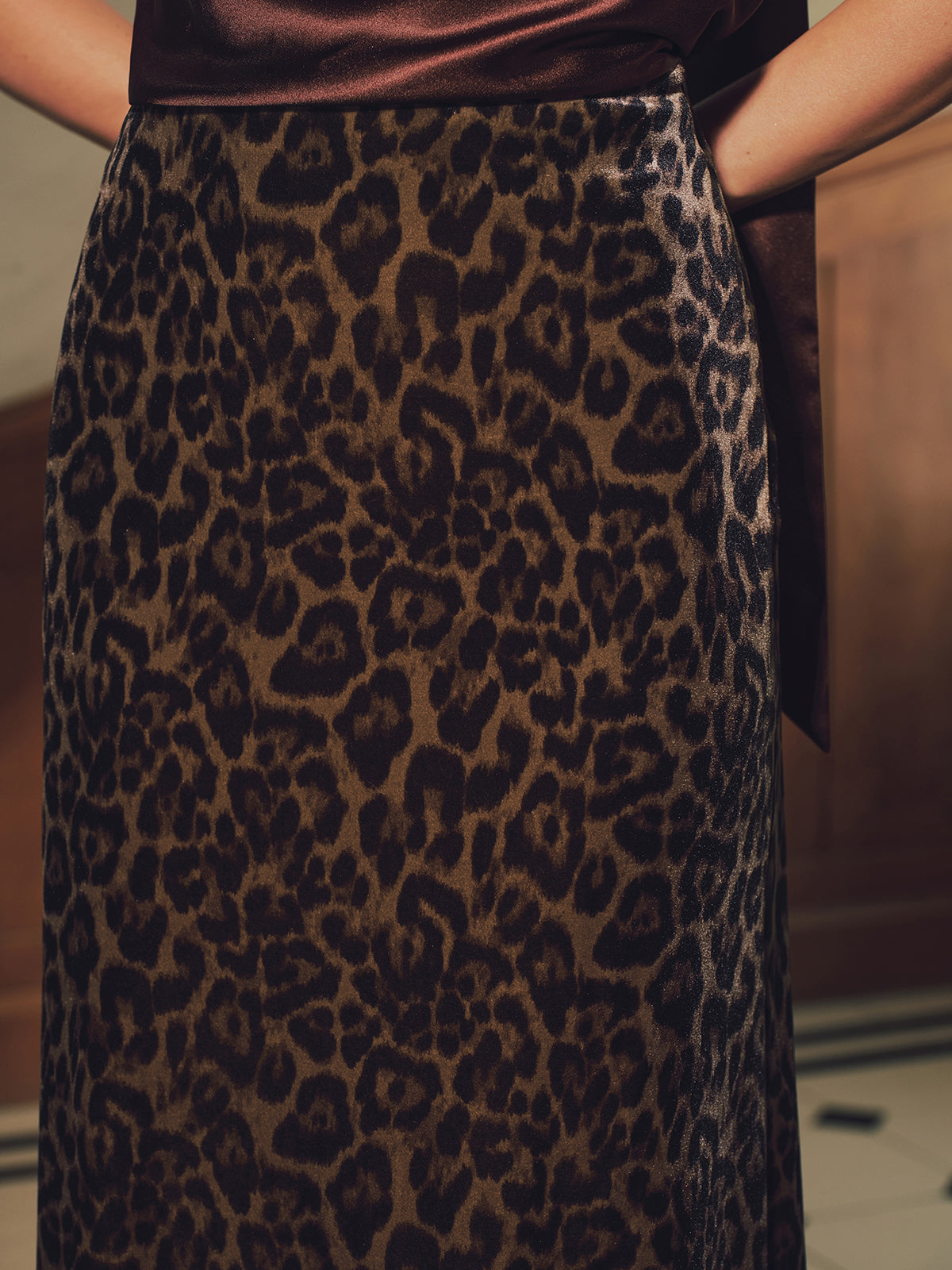 Leopard Print Velvet Mermaid Hem Maxi Skirt-Chicvia