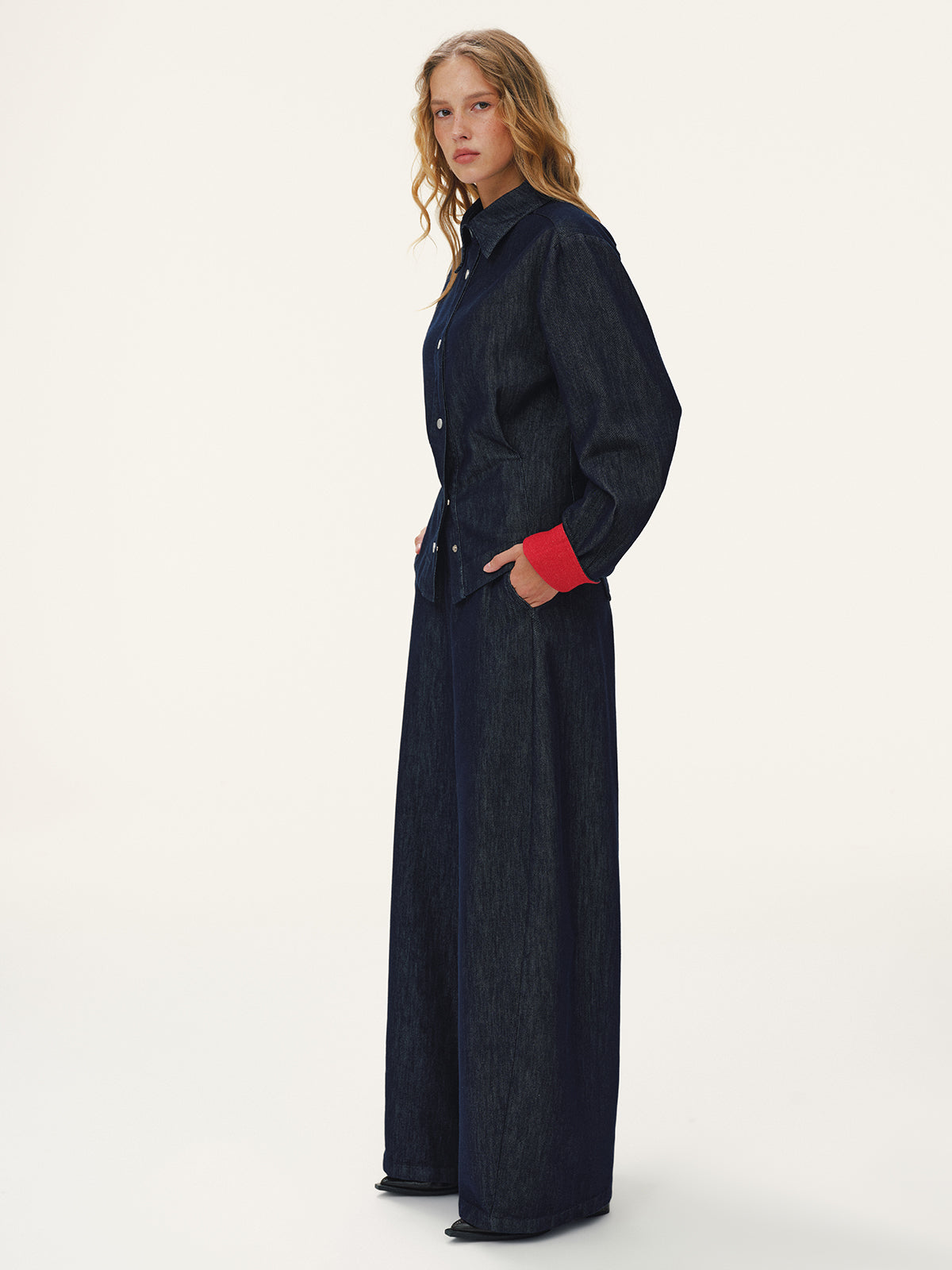 Heart-Back Denim Straight-Leg Jeans-Chicvia