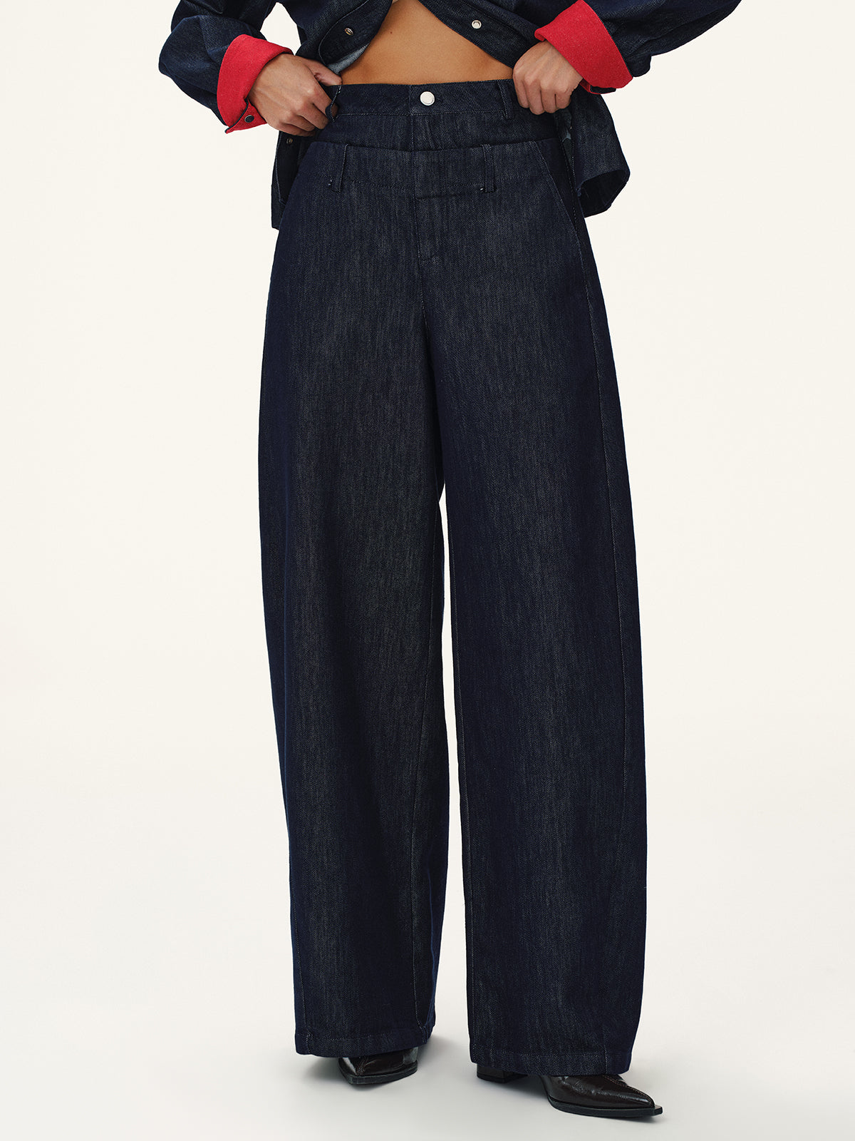 Heart-Back Denim Straight-Leg Jeans-Chicvia