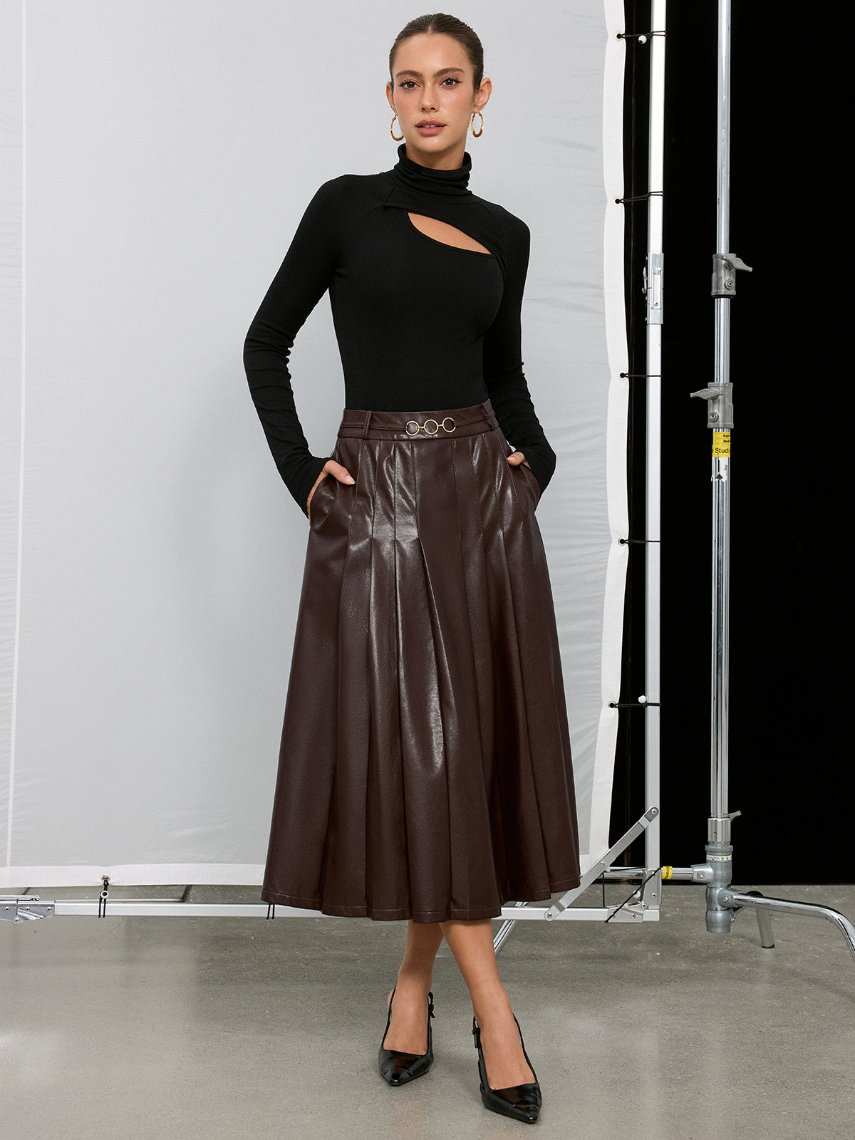 Pleated Faux Leather Maxi Skirt-Chicvia