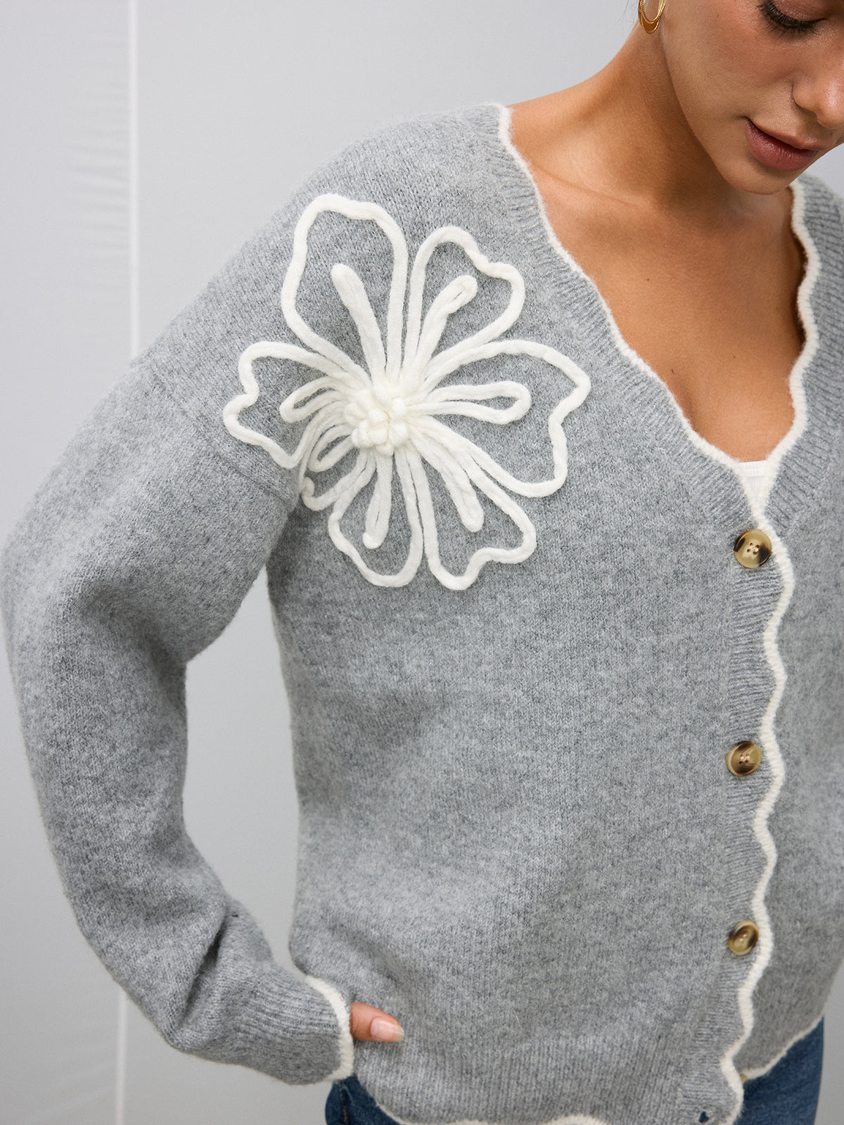 Floral Appliqué Scalloped Edge Wool-Blend Cardigan-Chicvia