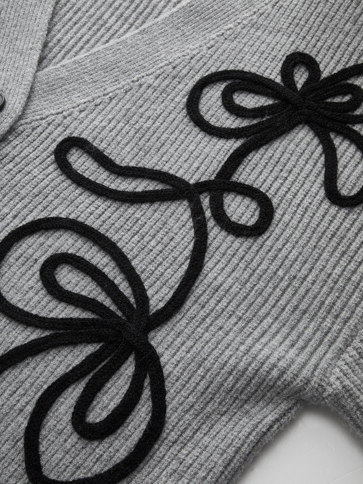 Floral Applique Knit Cardigan-Chicvia