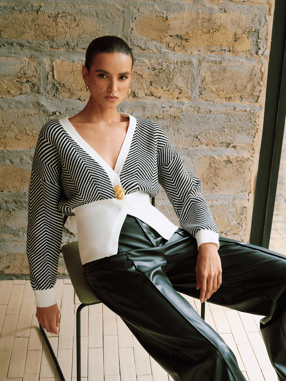 Metal Detail Chevron Knit Cardigan-Chicvia