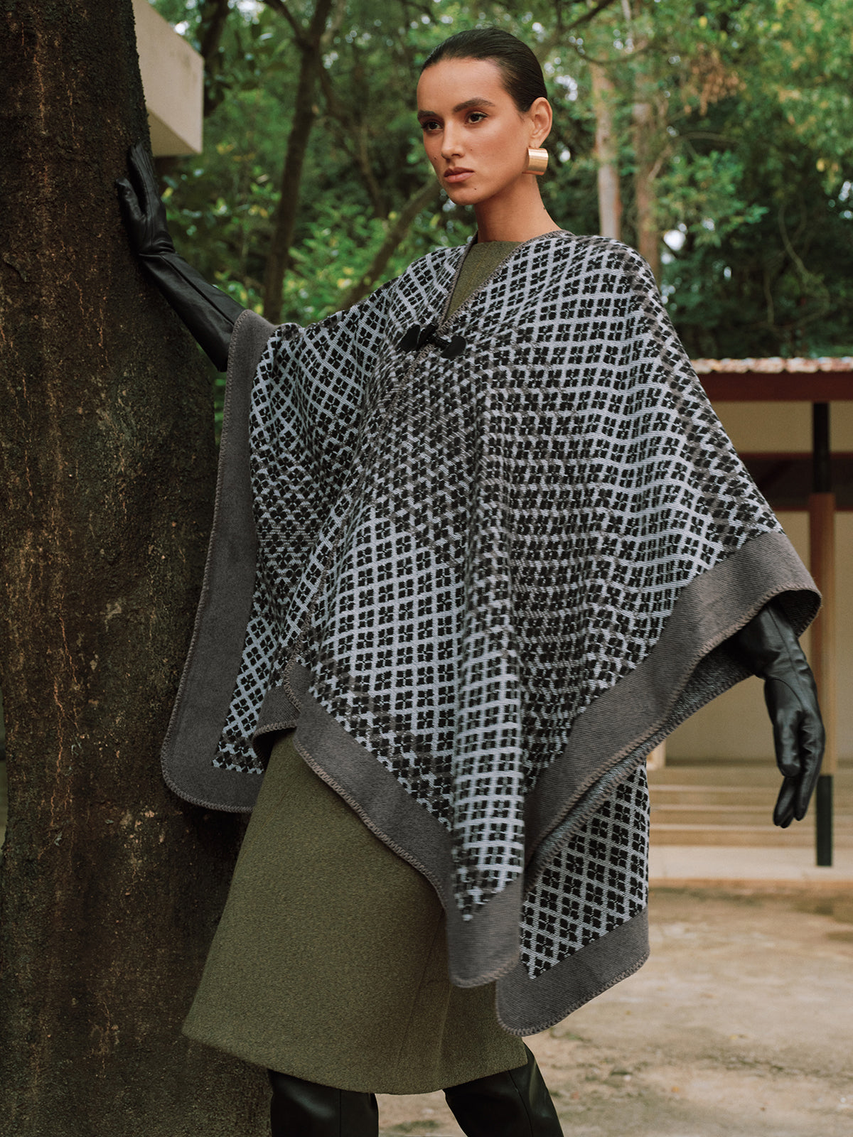 Horn Button Checked Knit Poncho-Chicvia