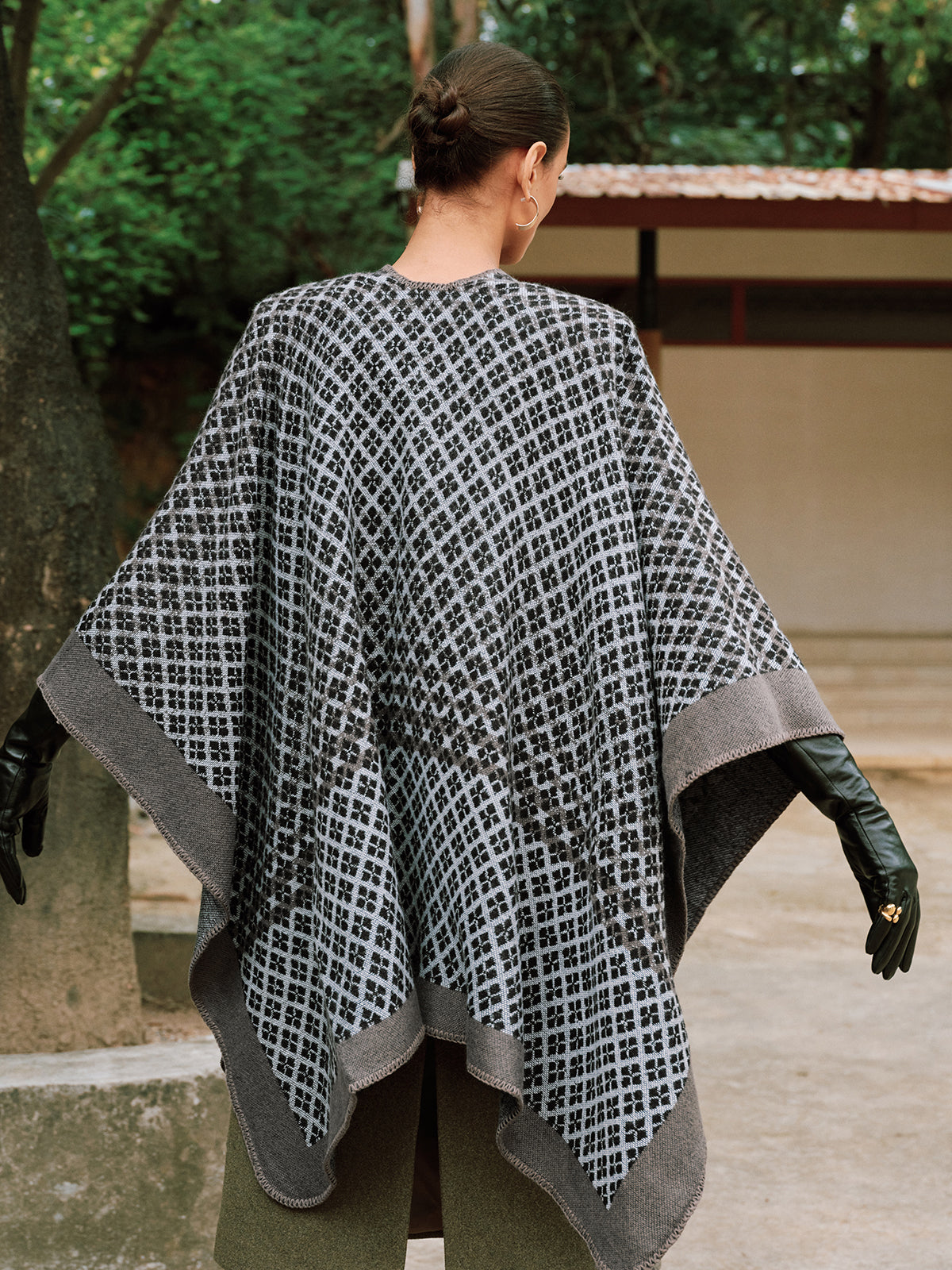 Horn Button Checked Knit Poncho-Chicvia