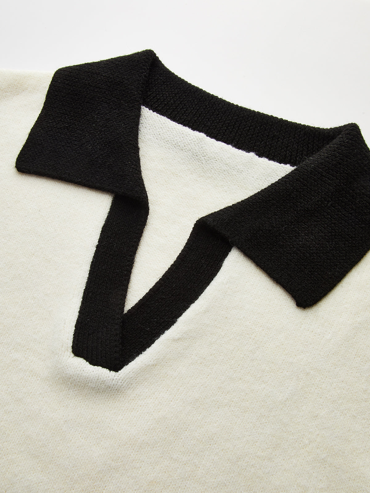 Contrast Collar Knit Vest-Chicvia