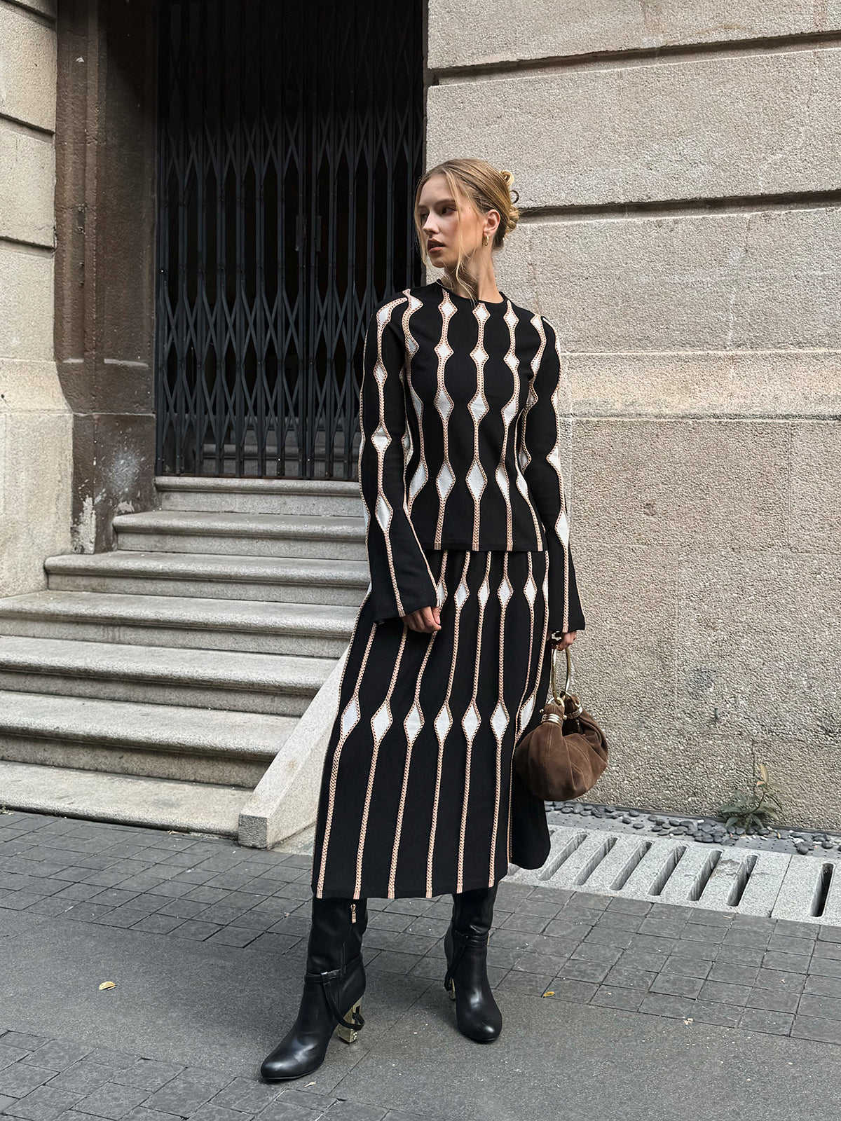 Geometric Pattern Knitted Maxi Skirt-Chicvia