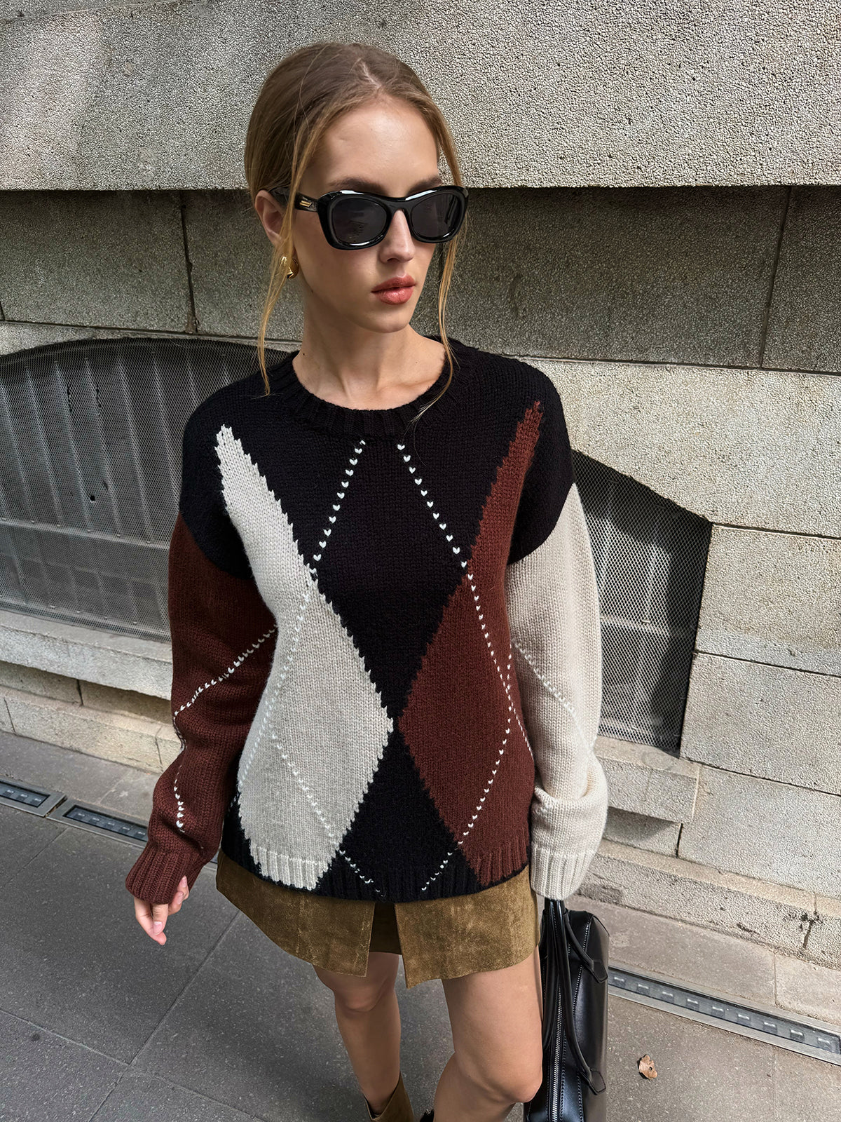 Multi-Color Argyle Wool-Blend Sweater-Chicvia