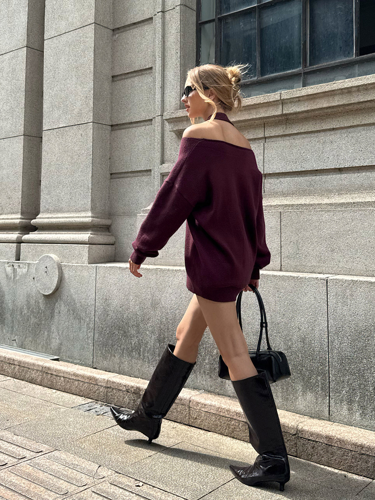 Halter Off-shoulder V-Neck Sweater-Chicvia