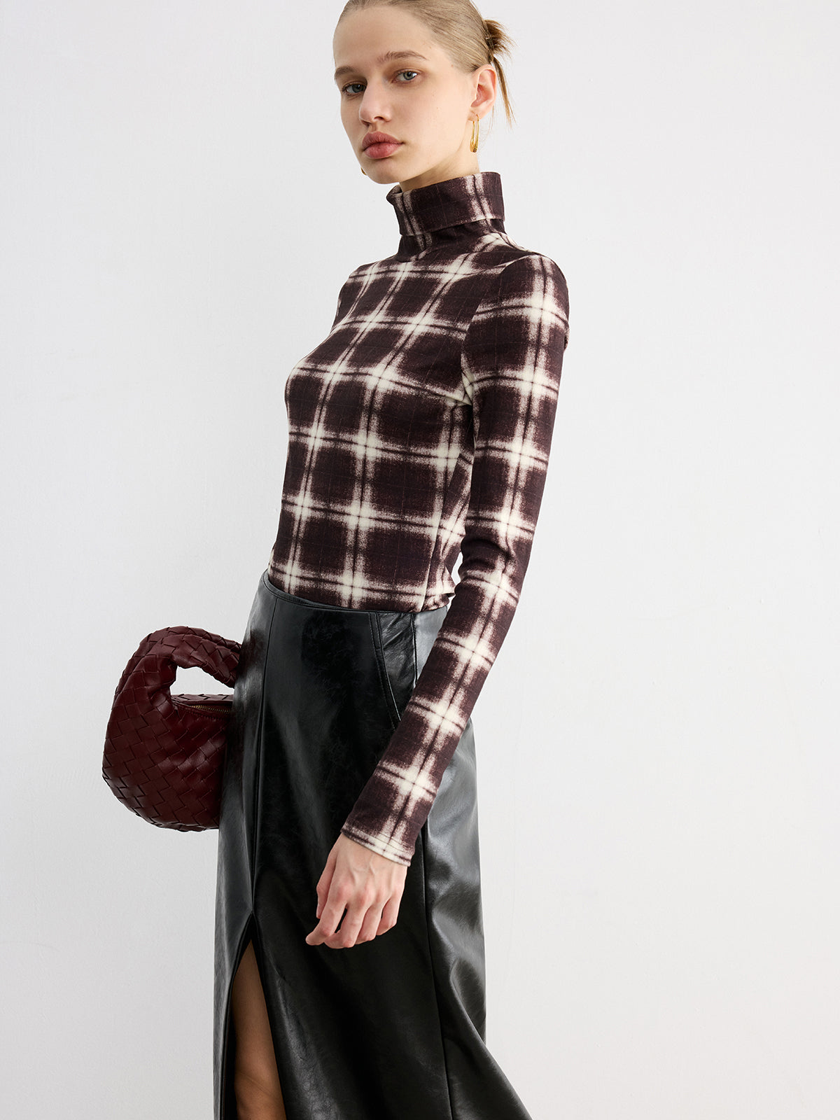 Plaid Slim Turtleneck Blouse-Chicvia