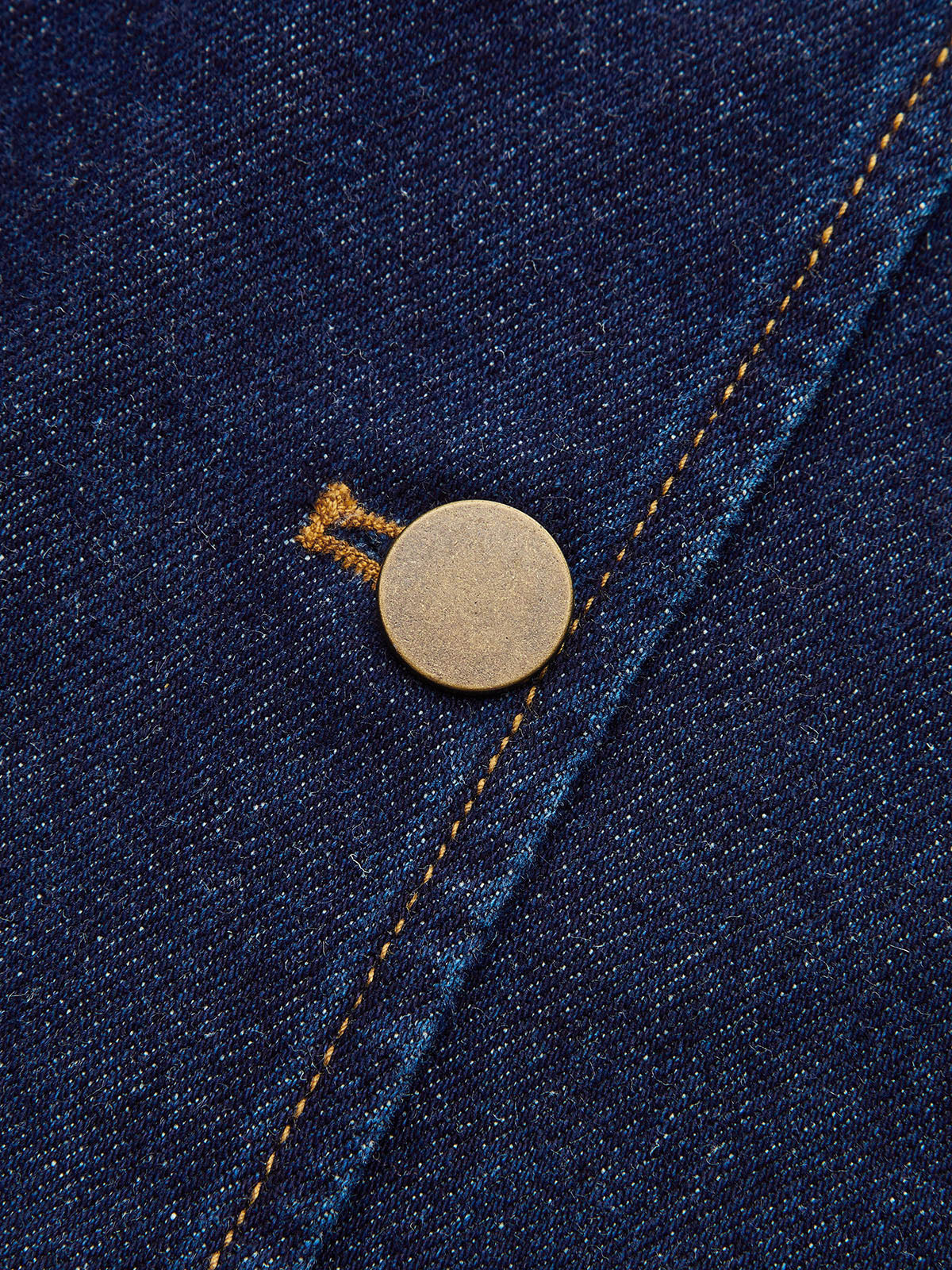 Curved Sleeve Contrast Collar Denim Jacket-Chicvia