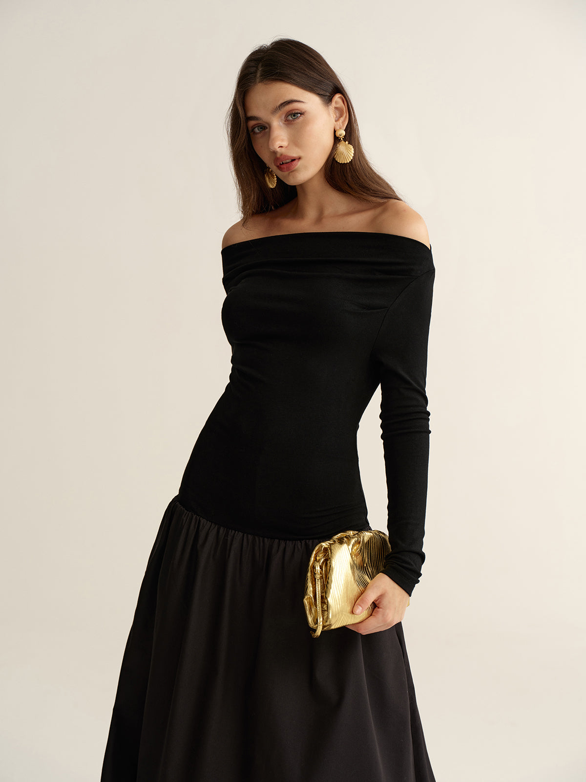 Off-Shoulder Long-Sleeve Maxi Dress-Chicvia