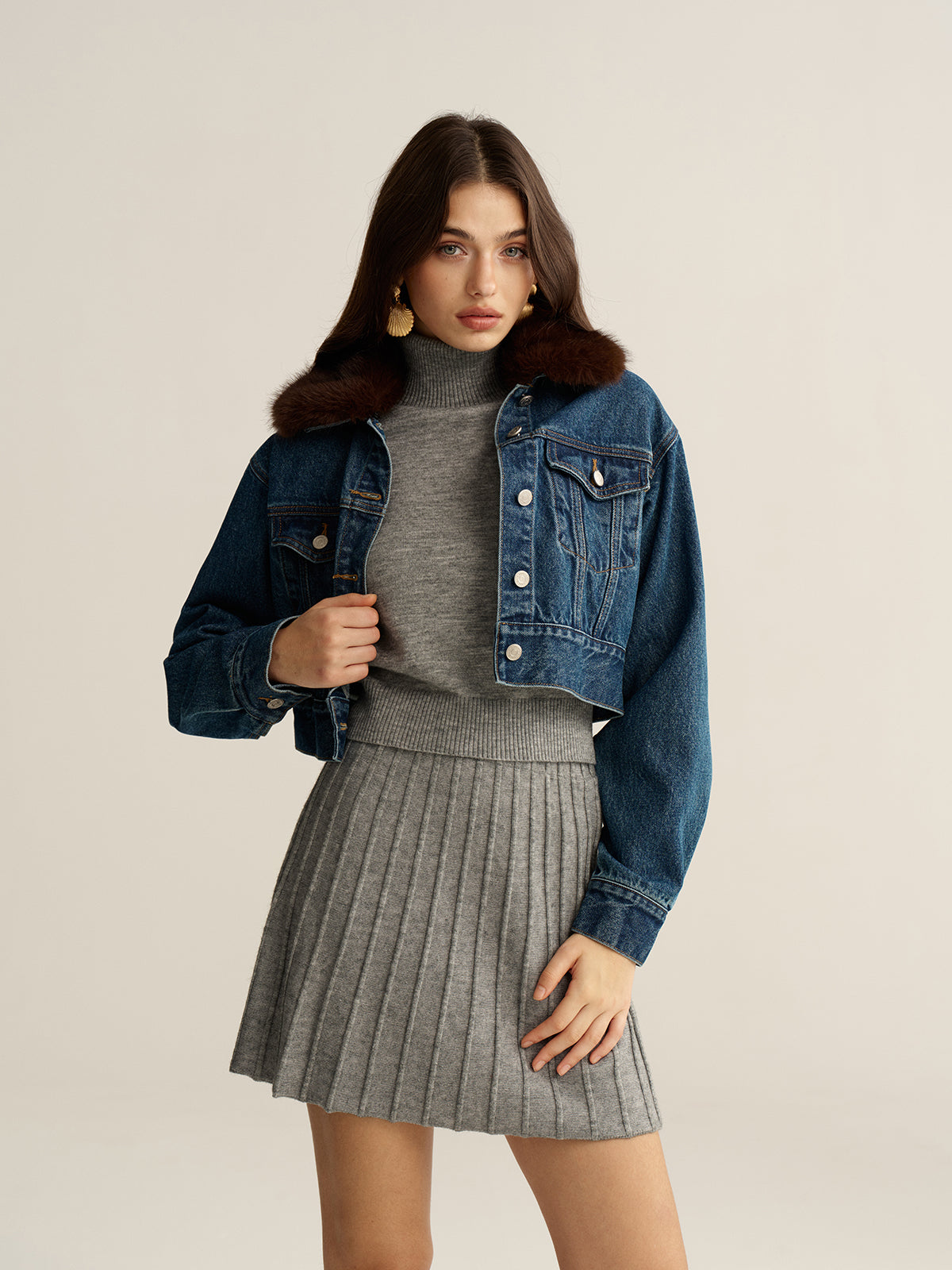 Faux Fur Collar Denim Cropped Jacket-Chicvia