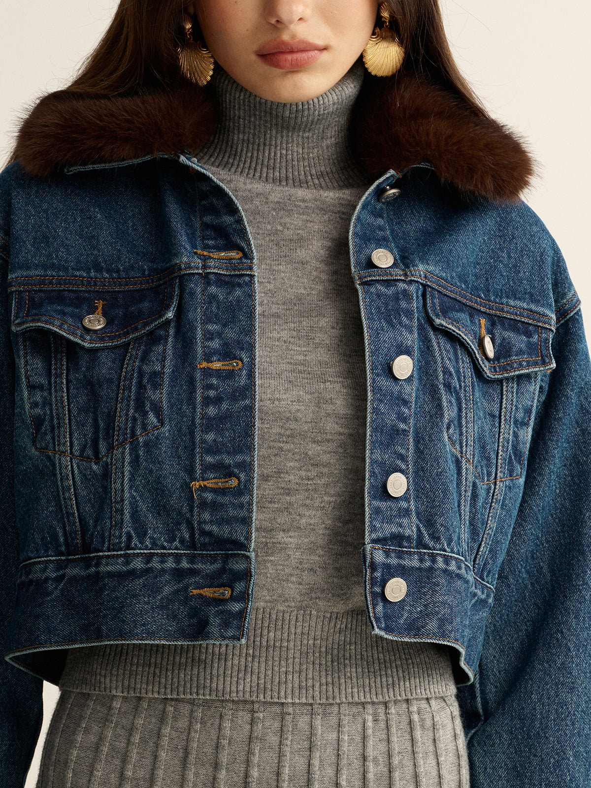 Faux Fur Collar Denim Cropped Jacket-Chicvia