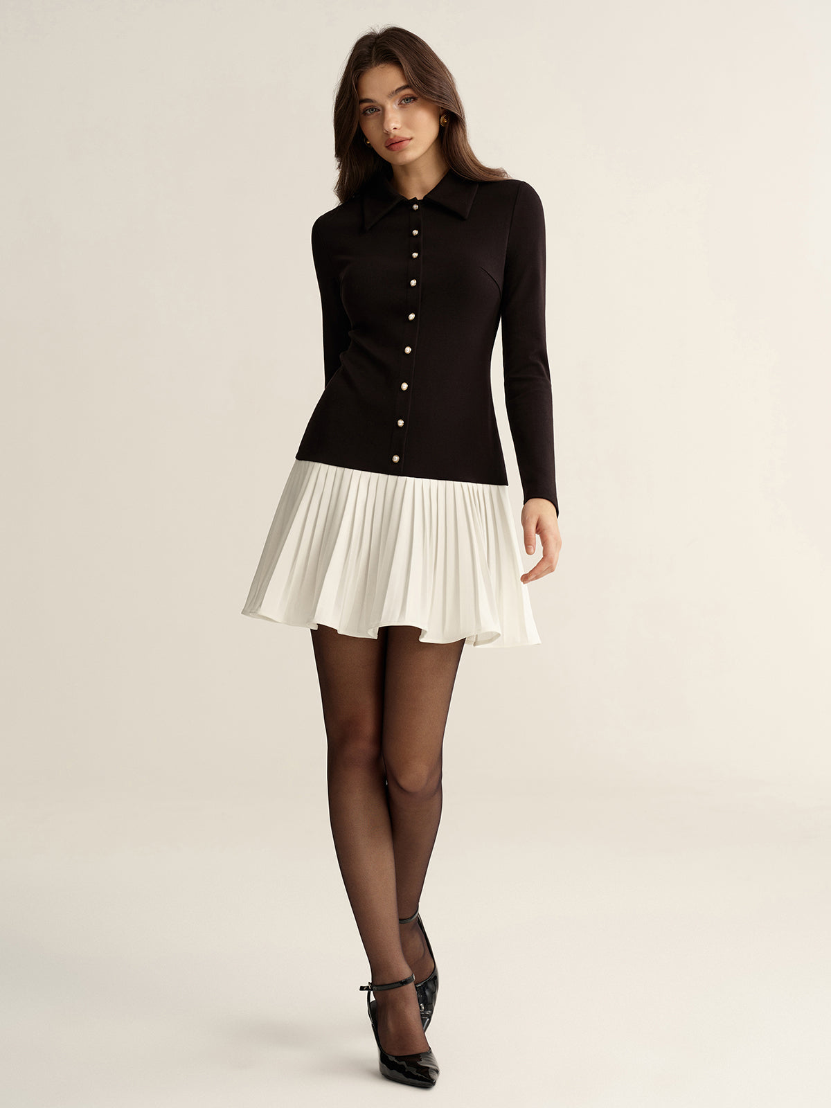 Contrast Pleated Hem Collared Mini Dress-Chicvia