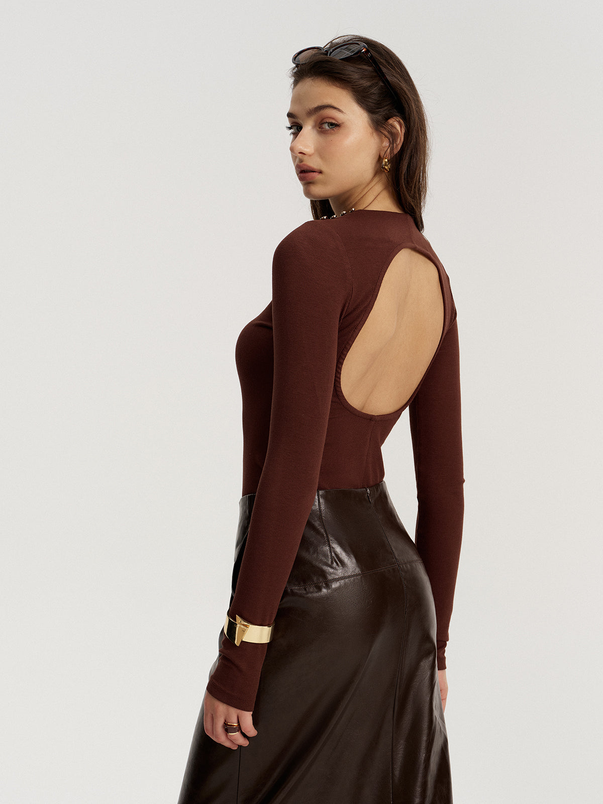Drape Collar Backless Ribbed Knit Top-Chicvia