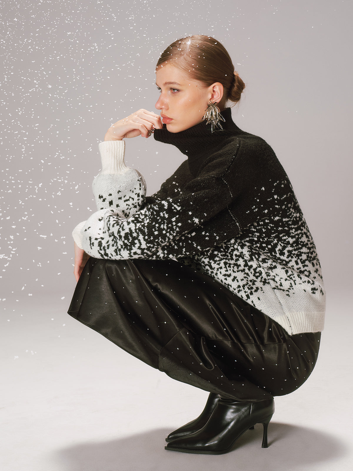 Gradient Wool-Blend Turtleneck Sweater-Chicvia