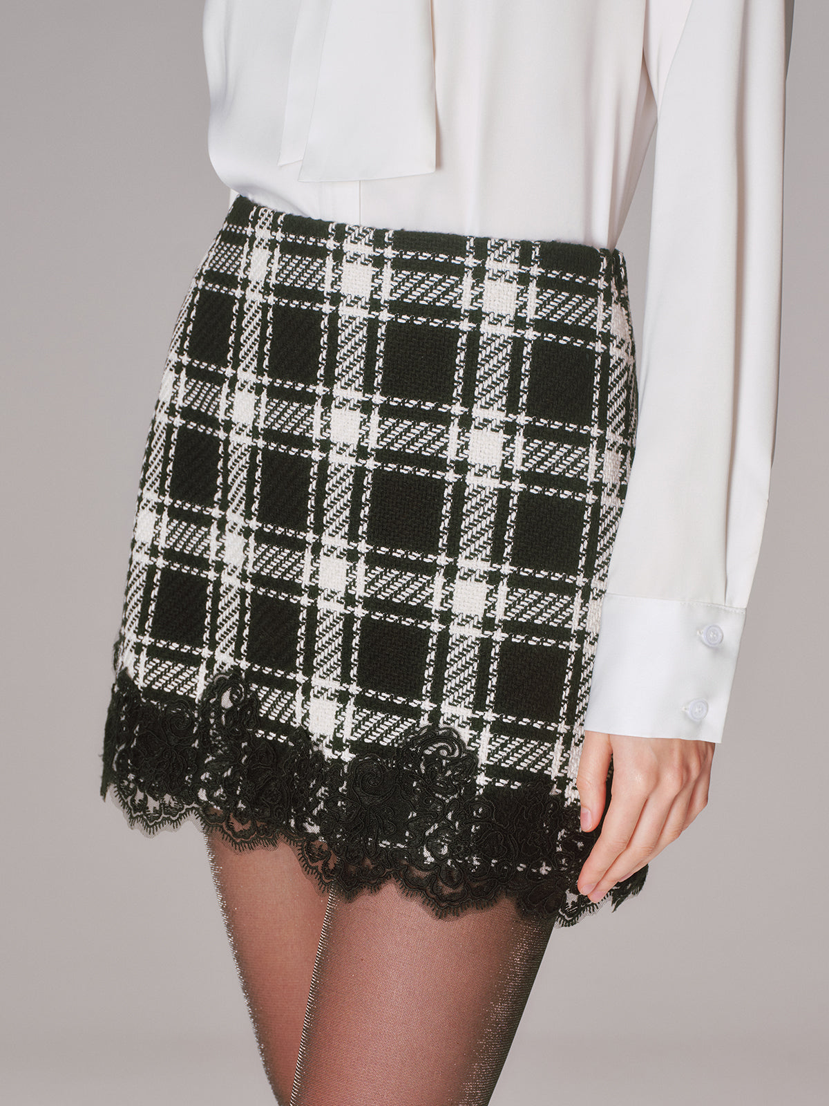 Lace Trim Plaid Tweed Mini Skirt-Chicvia