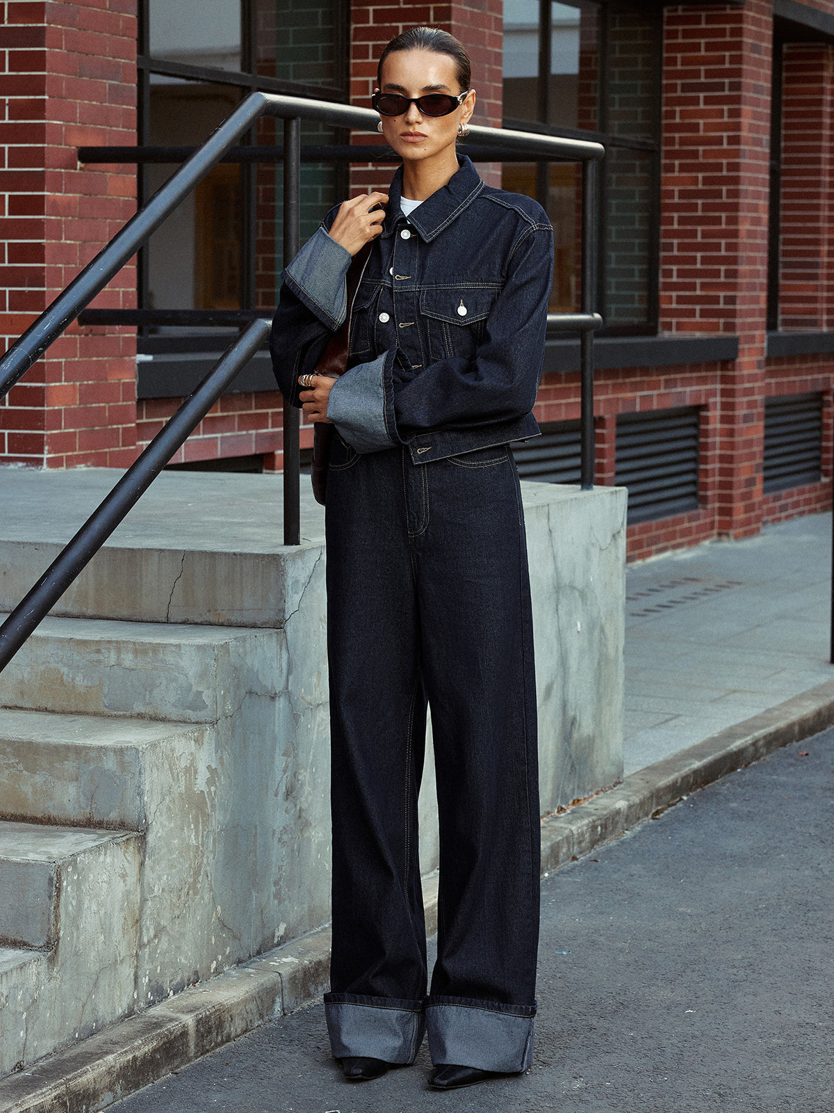 High-Waist Cuffed Wide-Leg Jeans-Chicvia