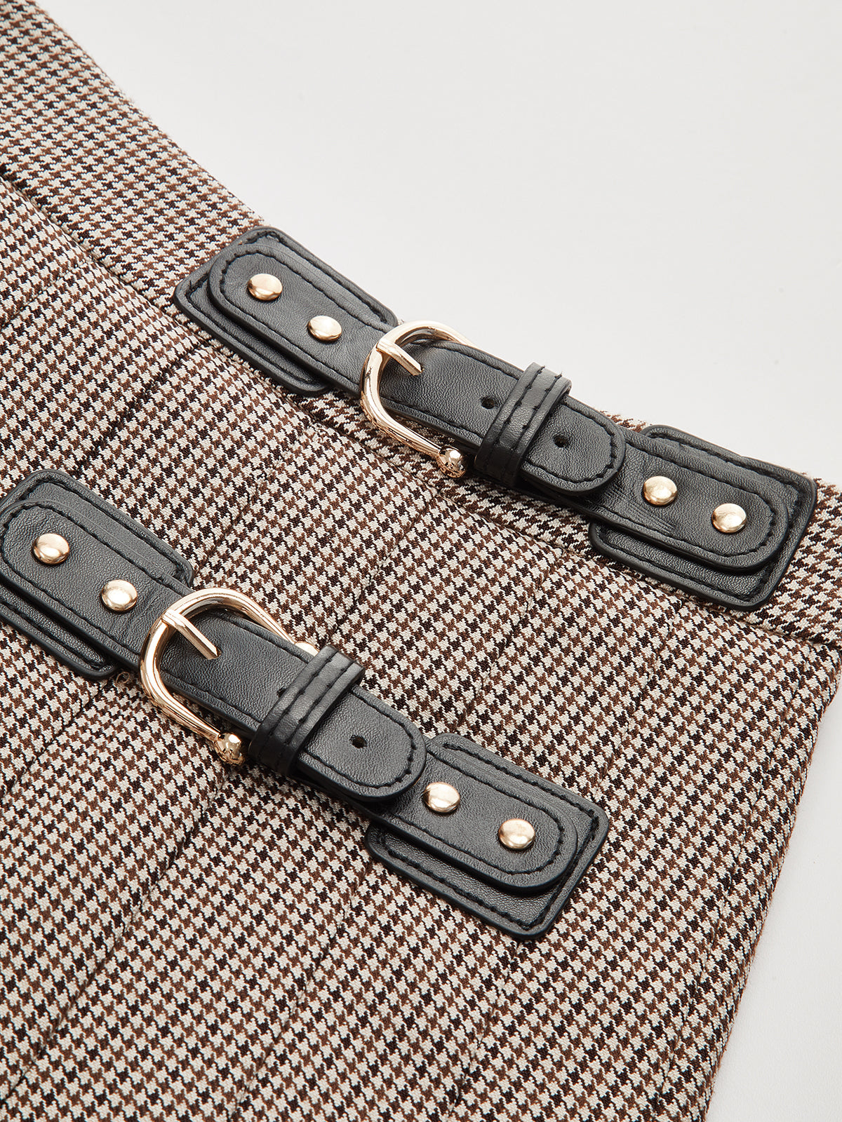 Buckle Detail Houndstooth Pleated Midi Skirt-Chicvia
