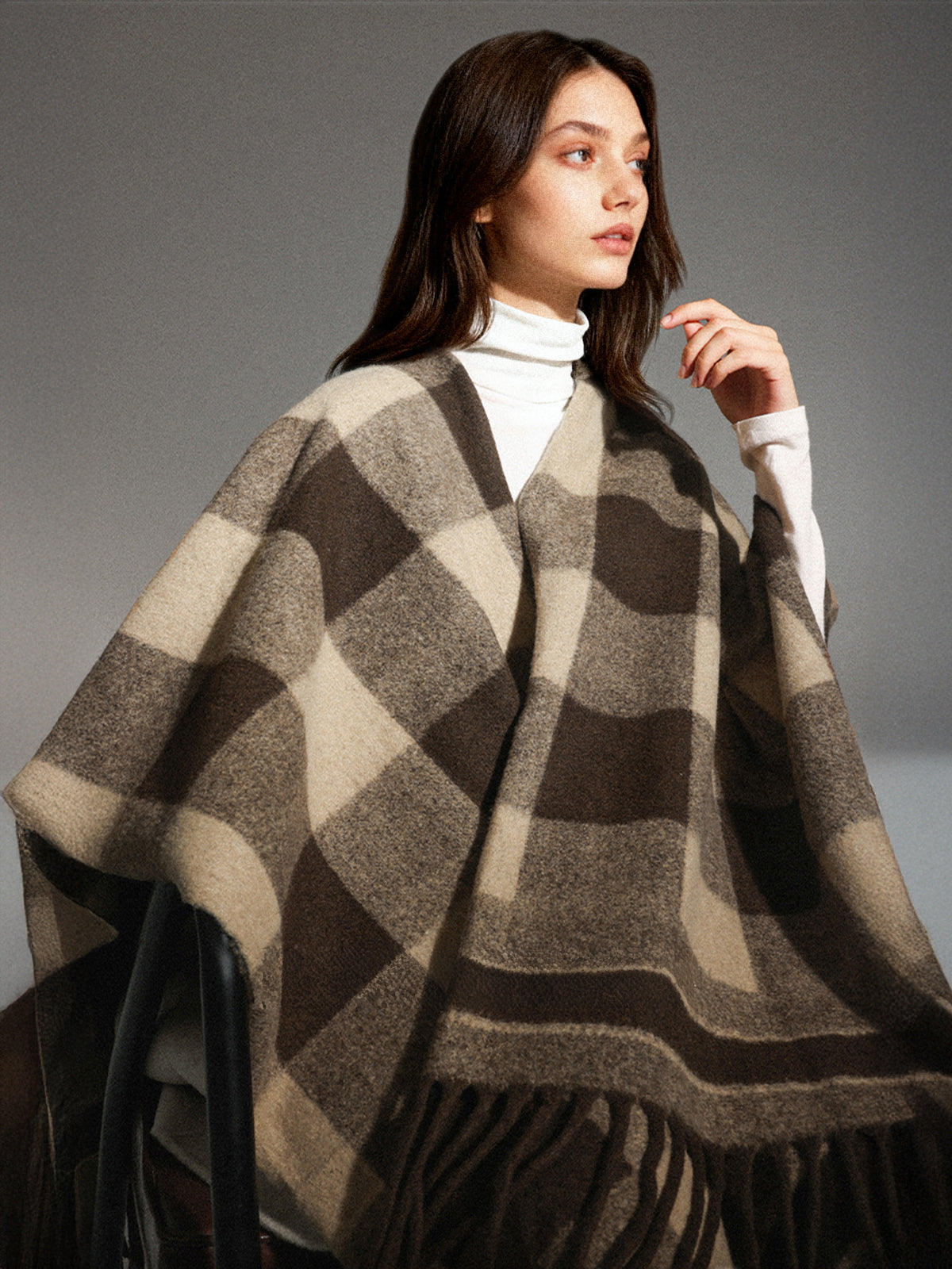 Plaid Fringed Poncho-Chicvia