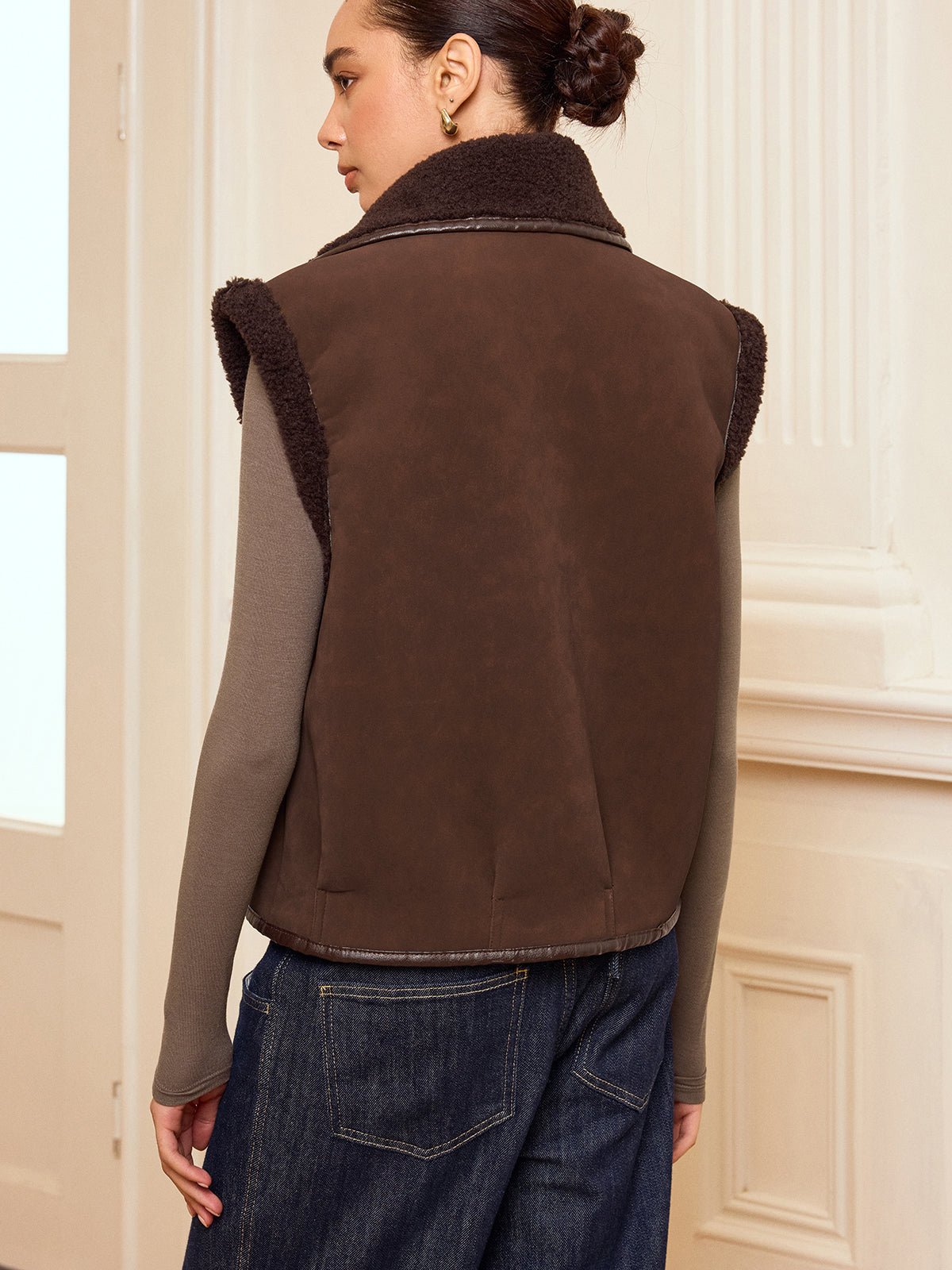 Collared Zip-Up Shearling Vest-Chicvia