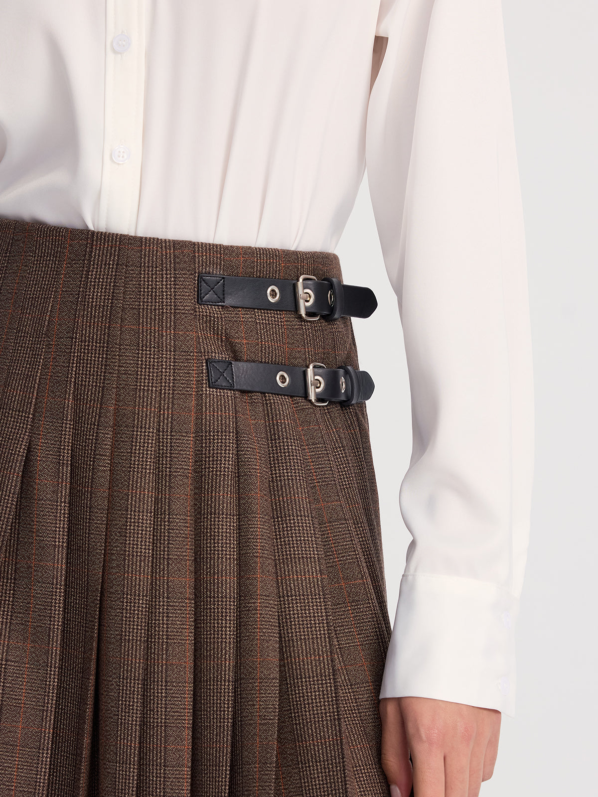 Leather-Buckle Pleated Plaid Maxi Skirt-Chicvia