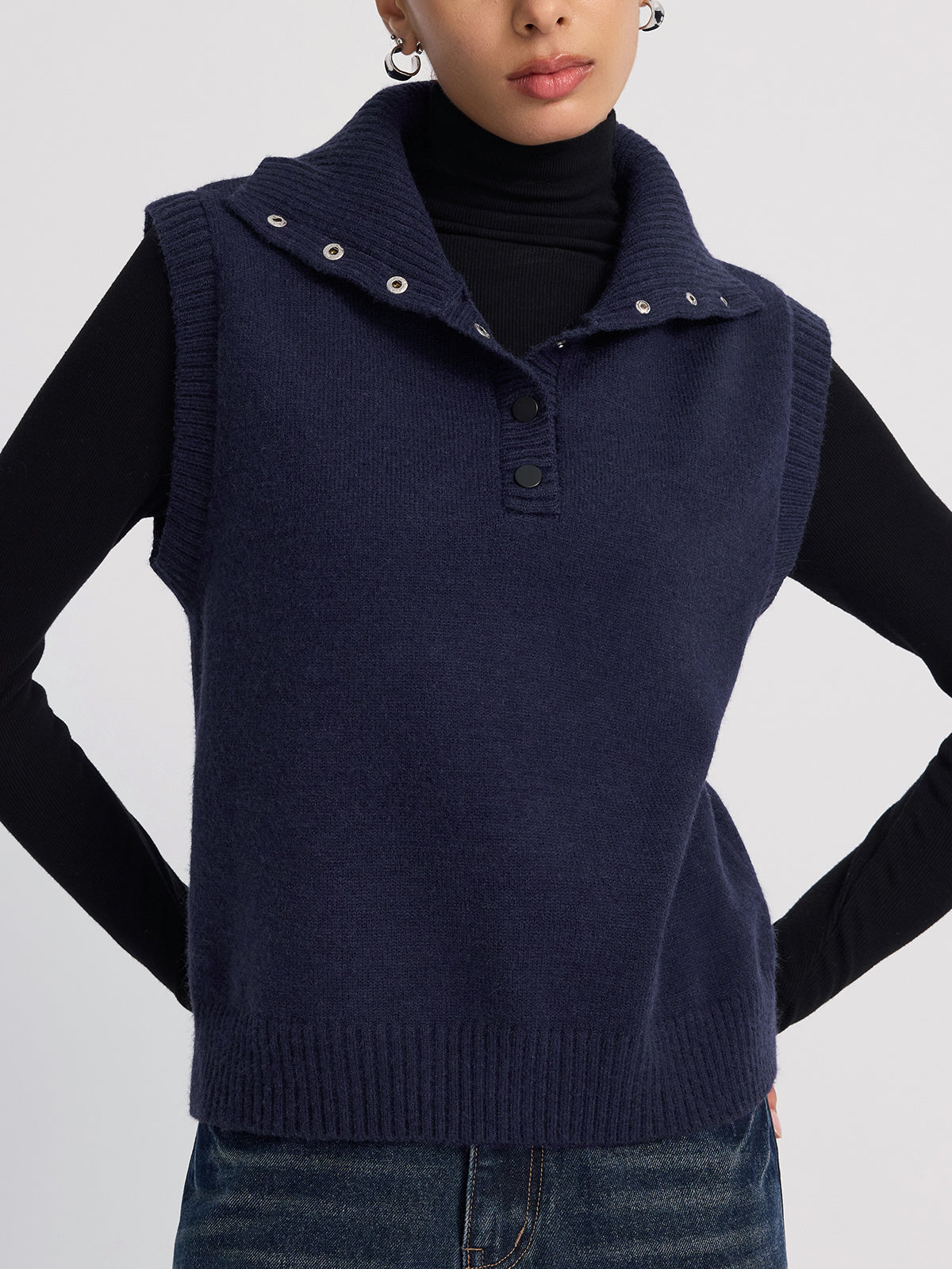 Button-Detail Collared Knit Vest-Chicvia