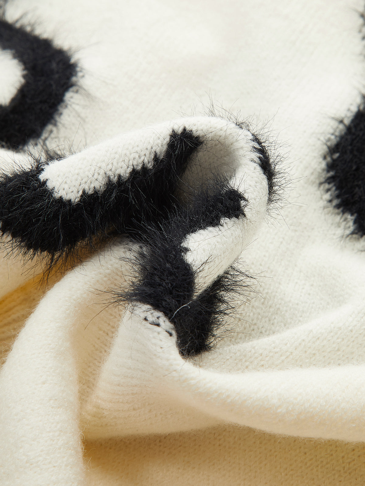 Floral-Patterned Mohair Crew Neck Sweater-Chicvia