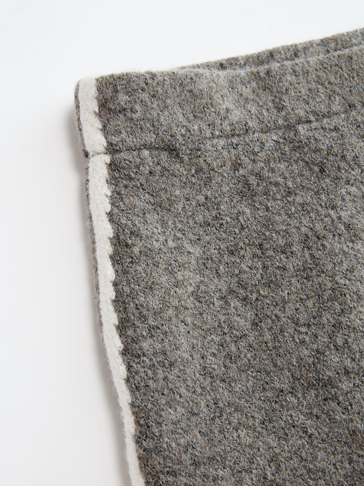 Contrast Trim Midi Knit Skirt-Chicvia