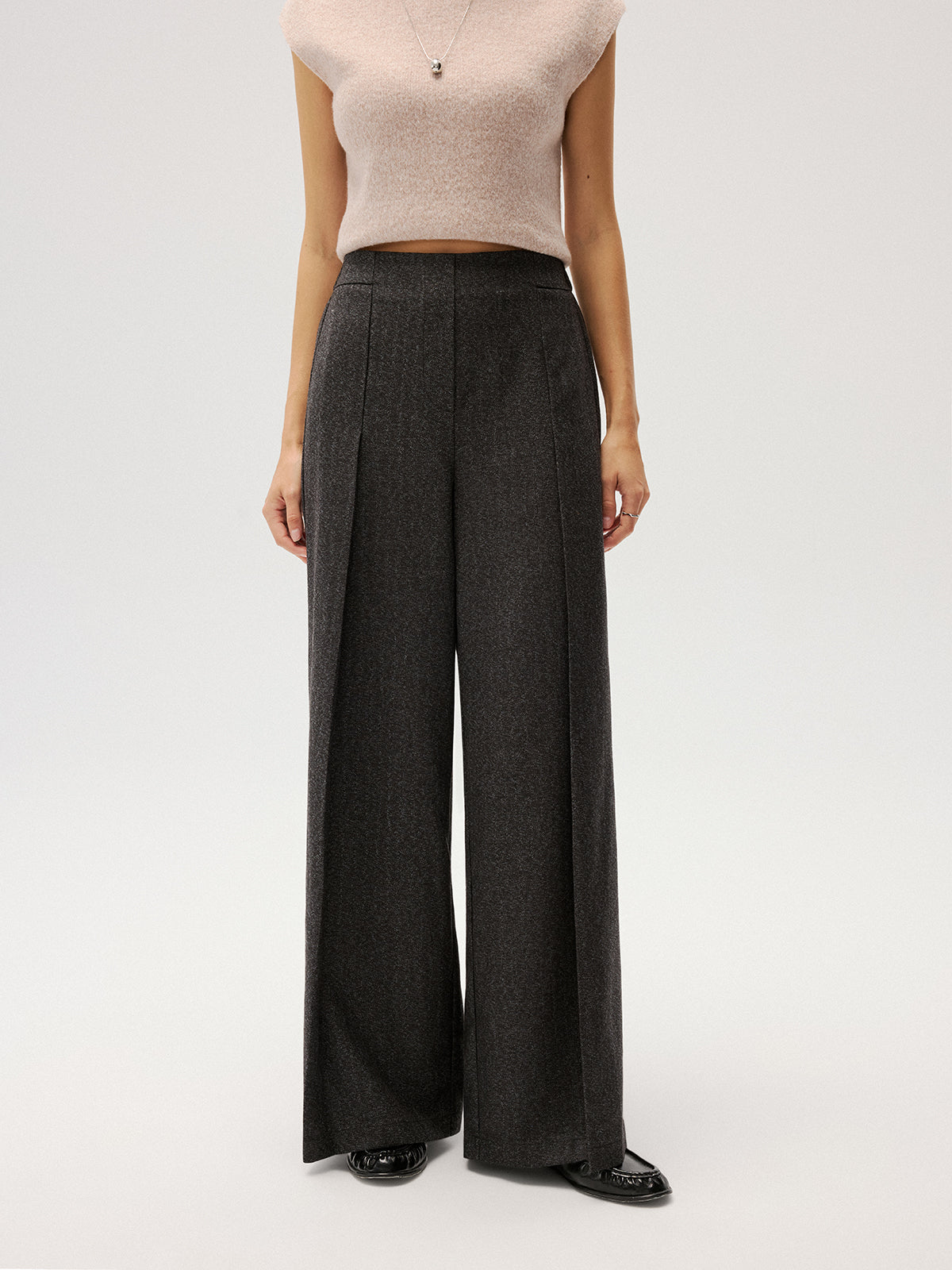 Elastic Waist Pleated Wide Leg Pants-Chicvia