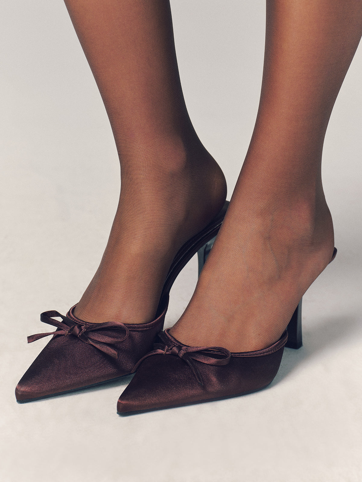 Pointed-Toe Bow-Accent Stiletto Mules-Chicvia