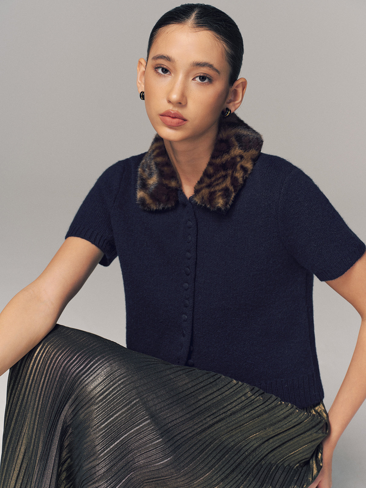 Leopard Faux Fur Collar Short-Sleeve Cardigan-Chicvia