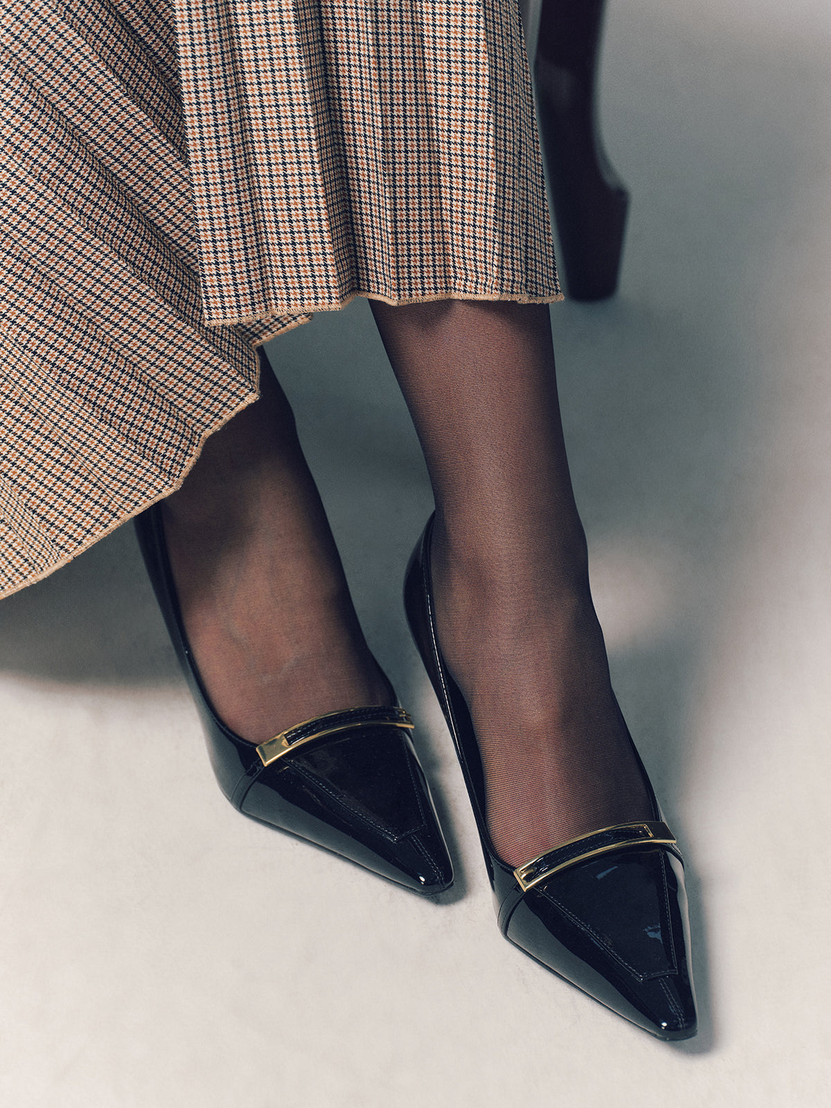 Metal Buckle Pointed-Toe Pumps-Chicvia